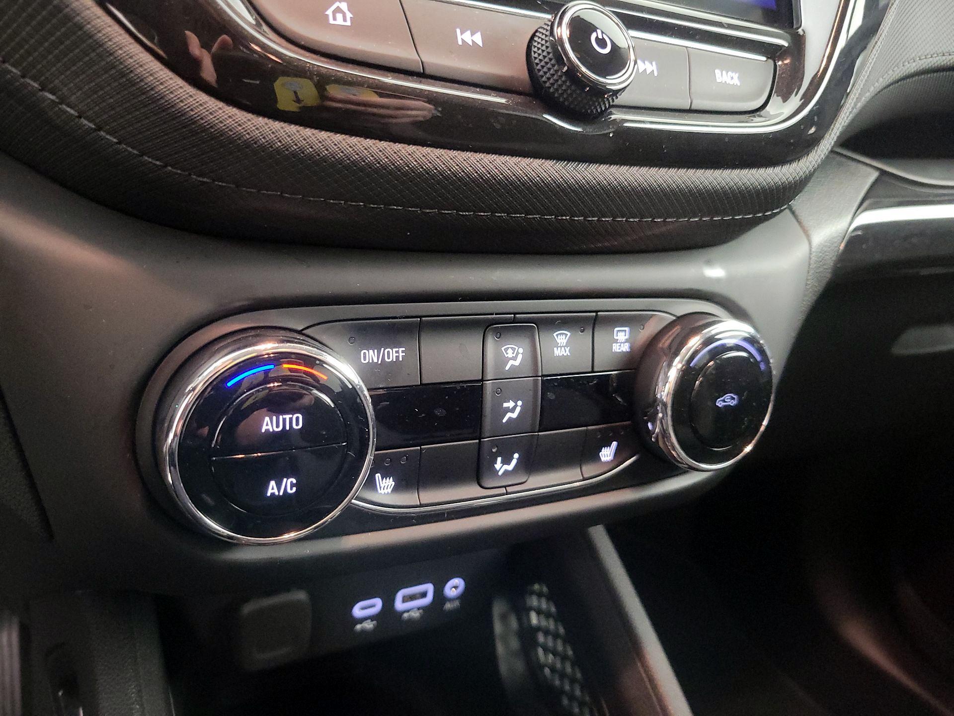 Thumbnail: 2023 Chevrolet TrailBlazer - 16