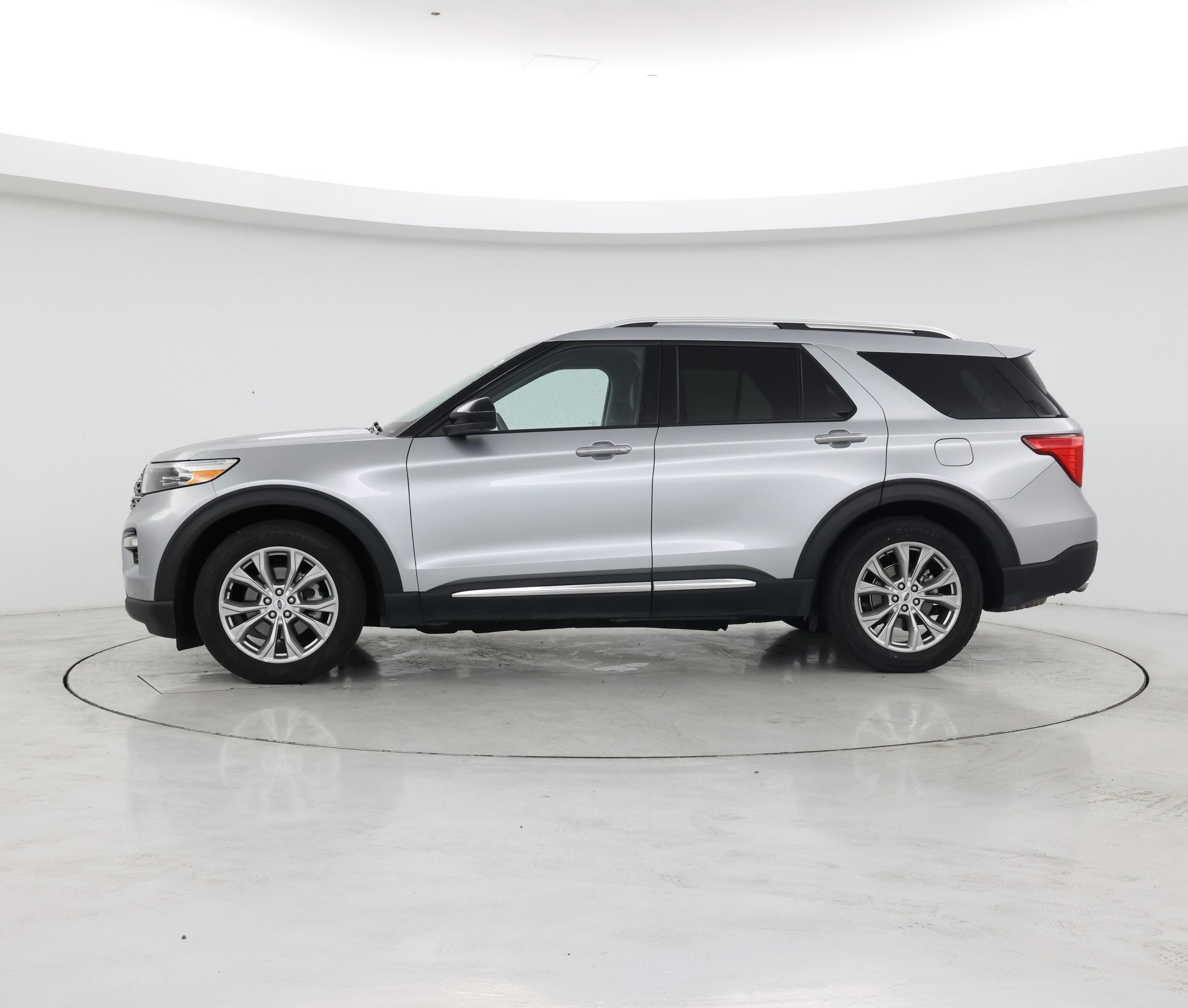 Thumbnail: 2023 Ford Explorer - 3