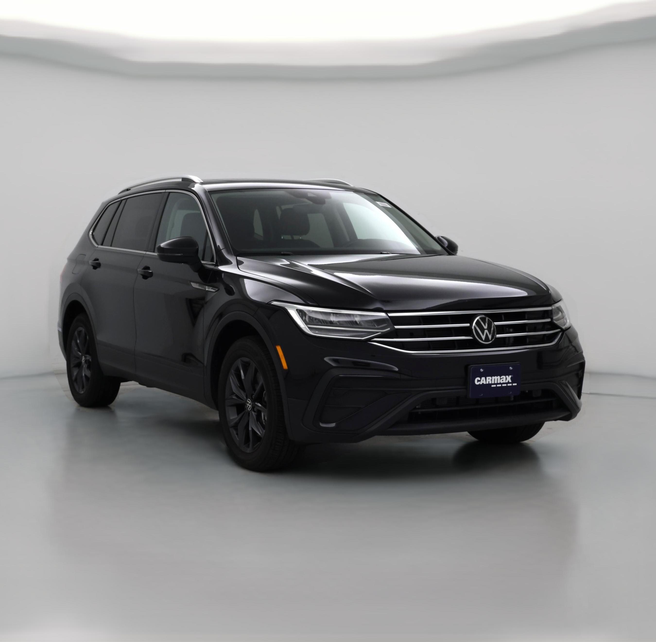 Thumbnail: 2023 Volkswagen Tiguan - 1