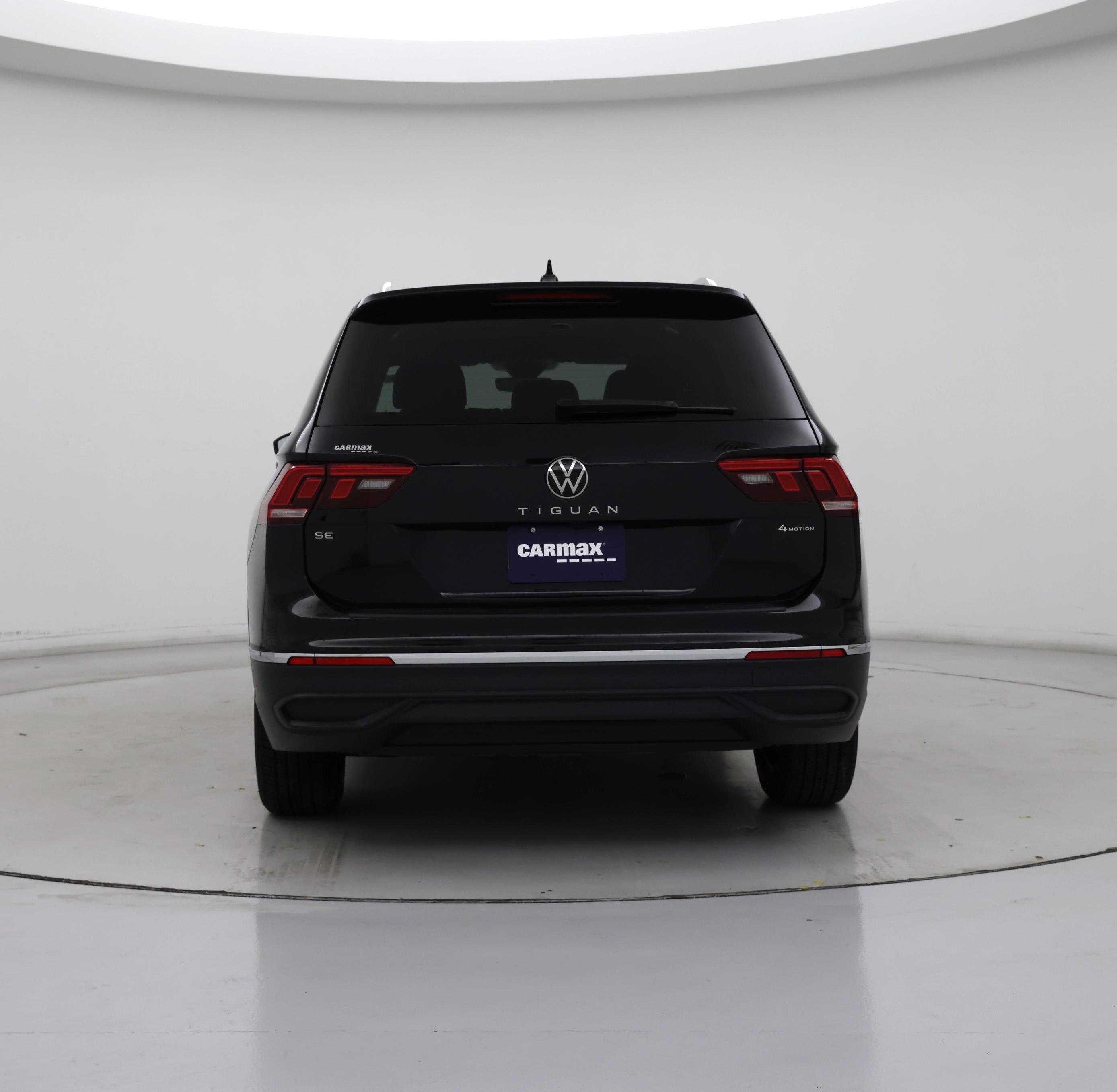 Thumbnail: 2023 Volkswagen Tiguan - 6