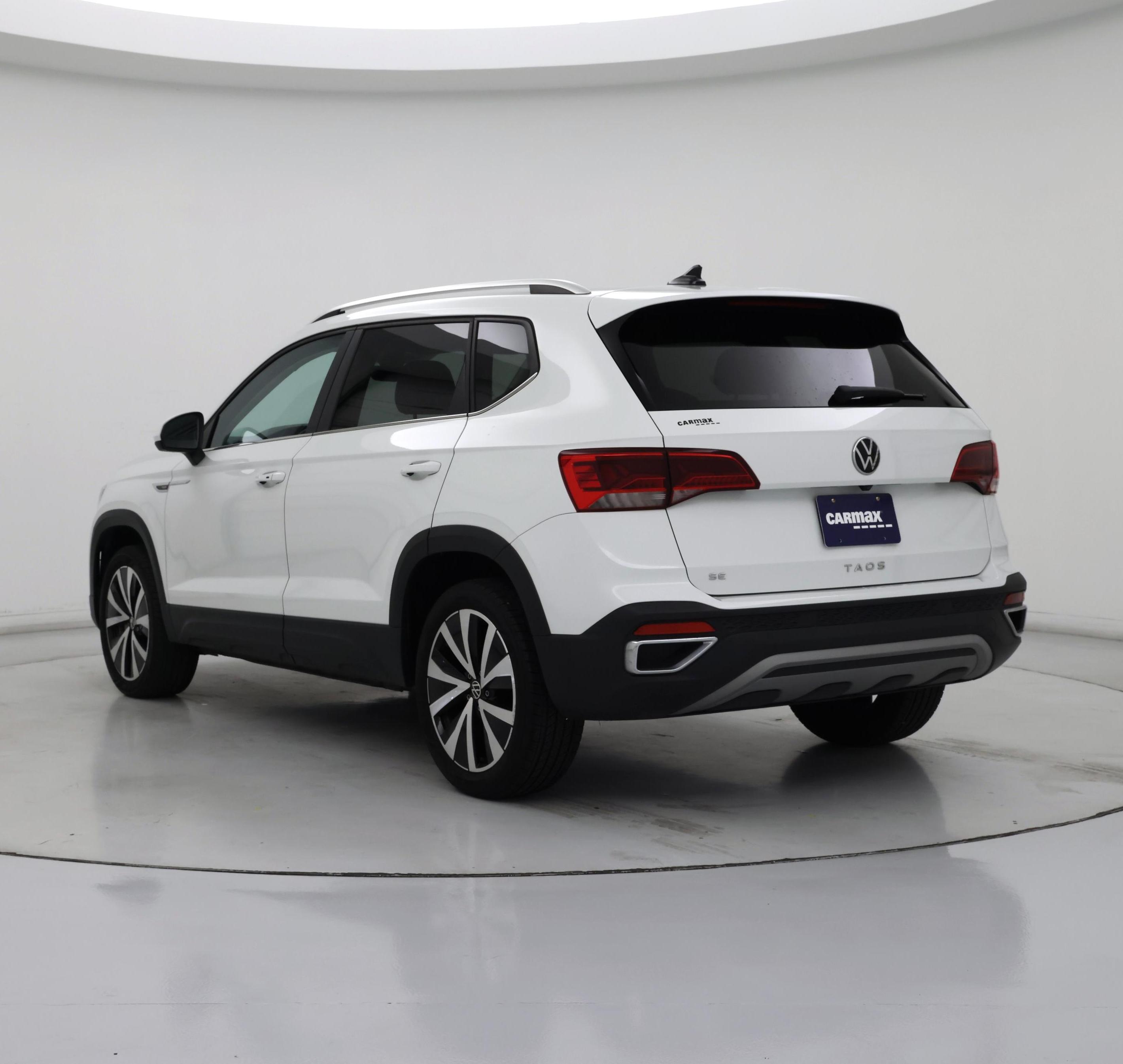 Thumbnail: 2022 Volkswagen Taos - 2