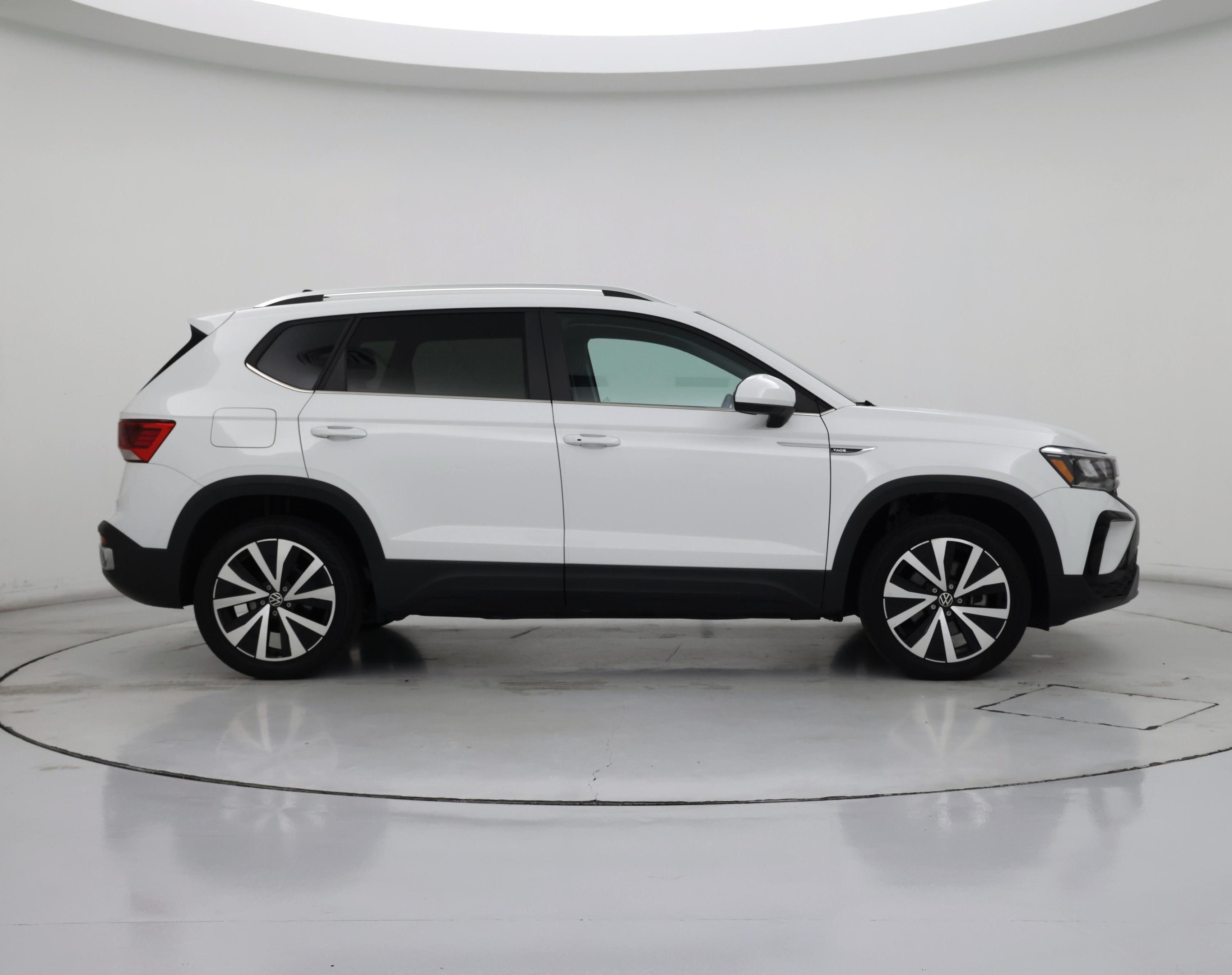 Thumbnail: 2022 Volkswagen Taos - 7