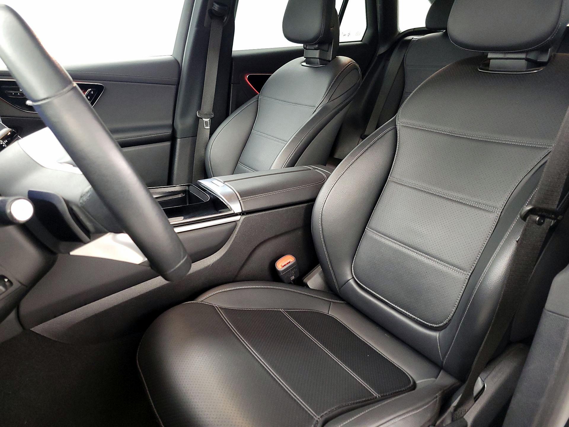 Thumbnail: 2024 Mercedes-Benz GLC - 11