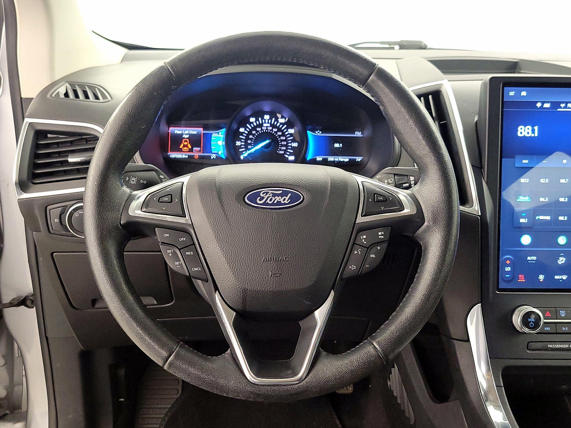 Thumbnail: 2022 Ford Edge - 10