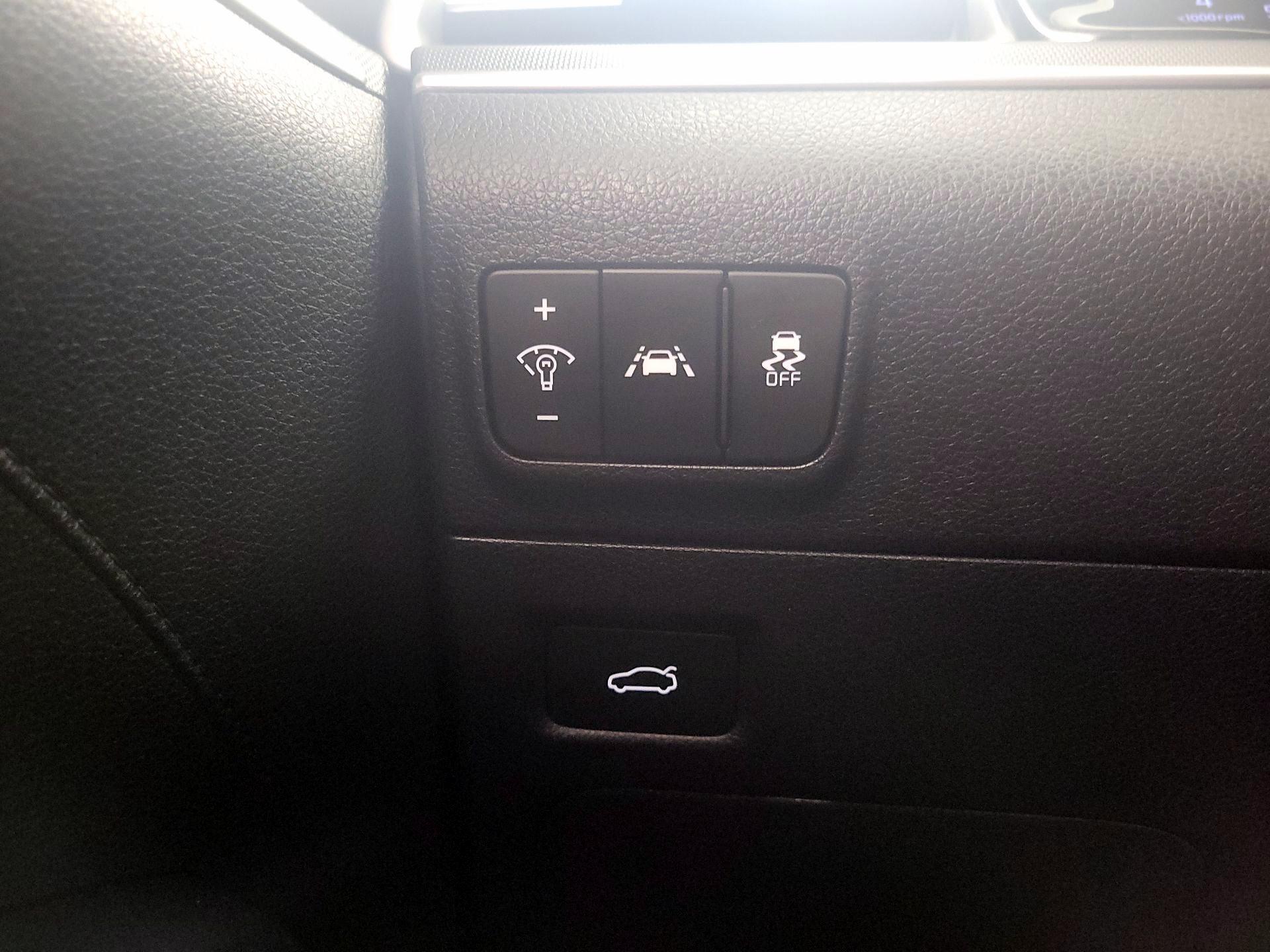 Thumbnail: 2023 Kia K5 - 13