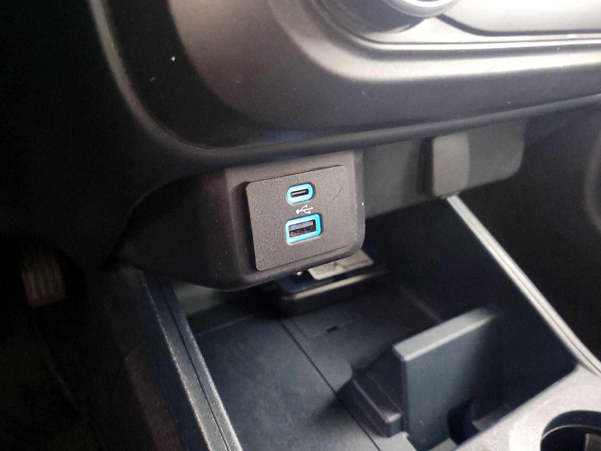 Thumbnail: 2022 Ford Maverick - 18