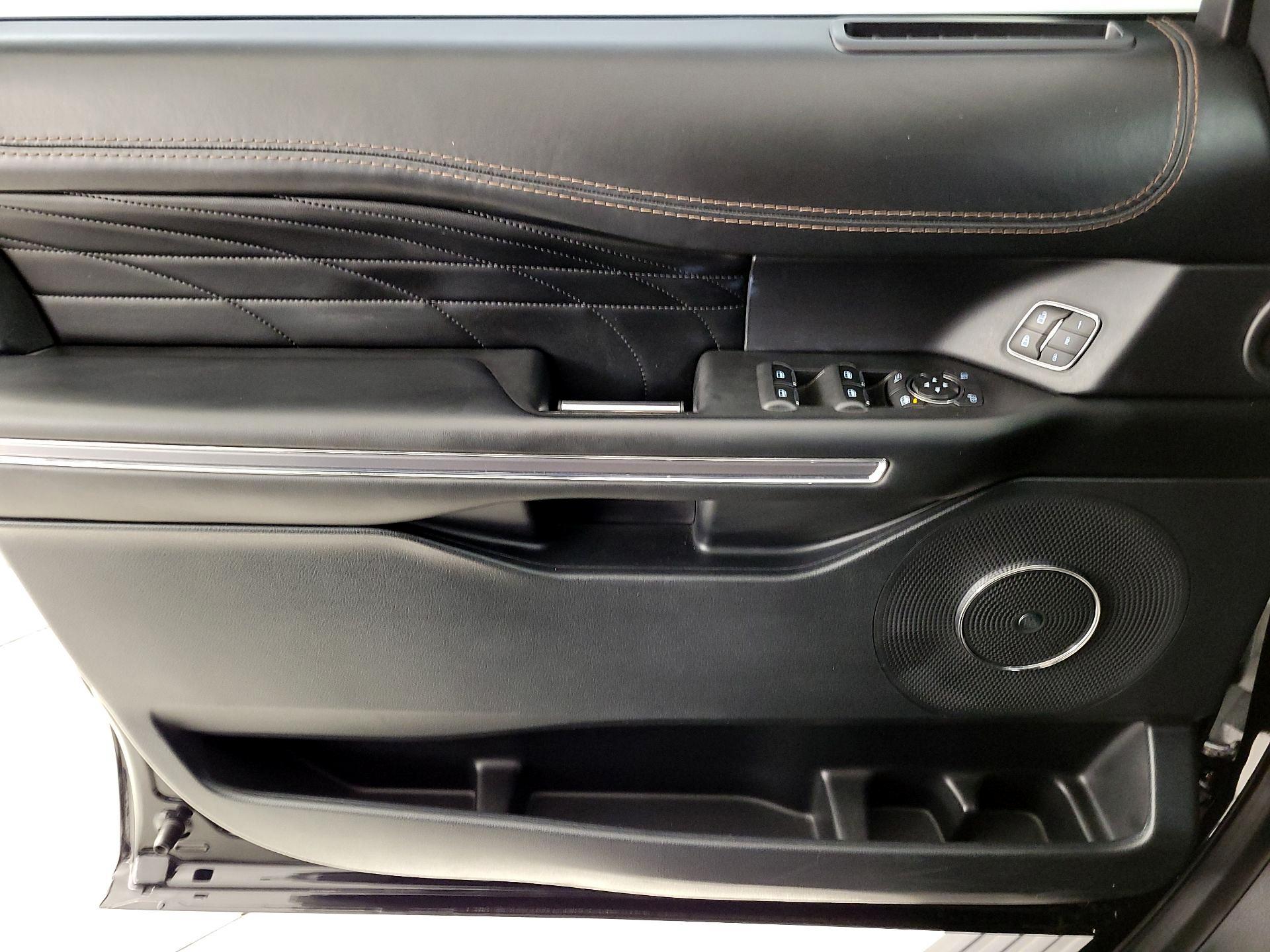 Thumbnail: 2021 Ford Expedition - 12