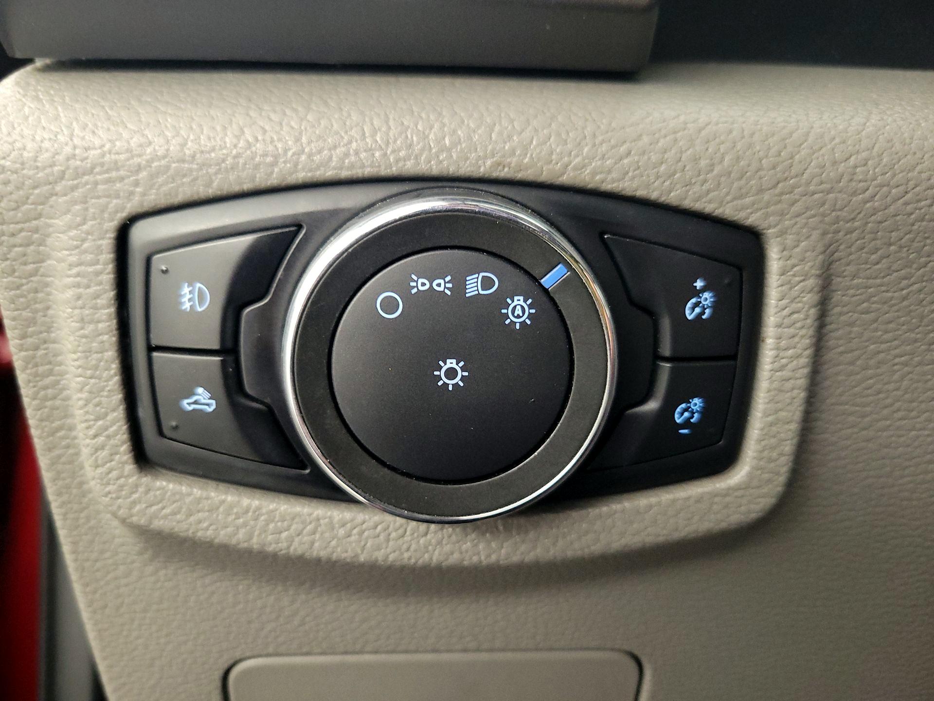 Thumbnail: 2016 Ford F-150 - 13