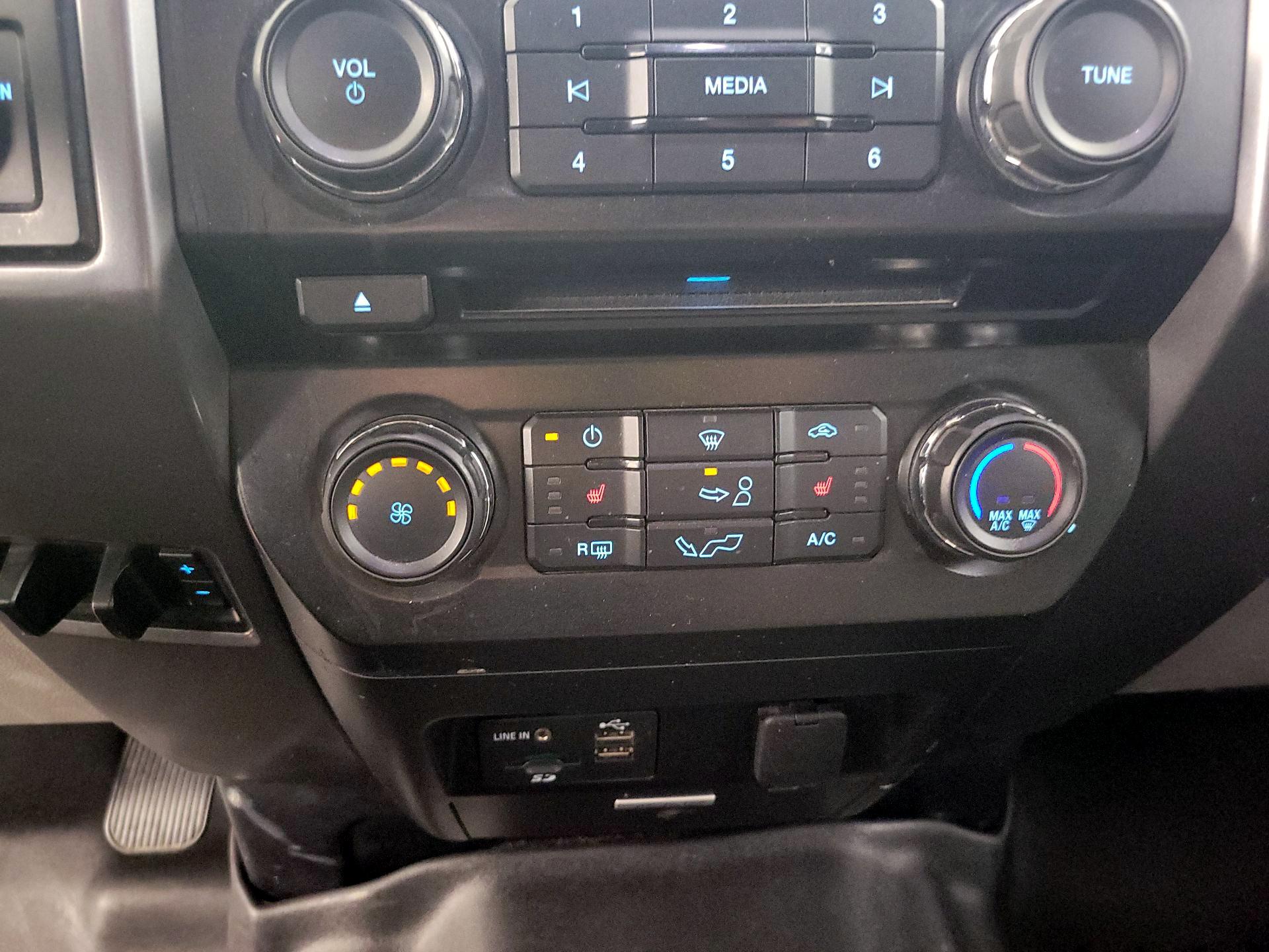 Thumbnail: 2015 Ford F-150 - 16