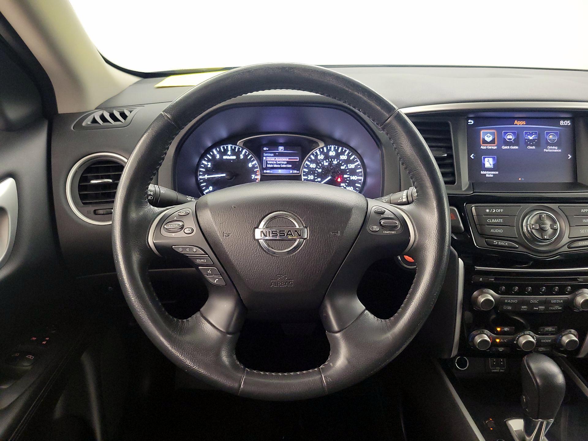 Thumbnail: 2018 Nissan Pathfinder - 10