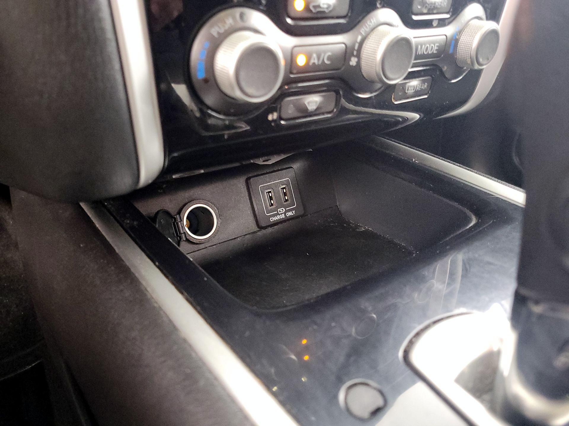 Thumbnail: 2018 Nissan Pathfinder - 18