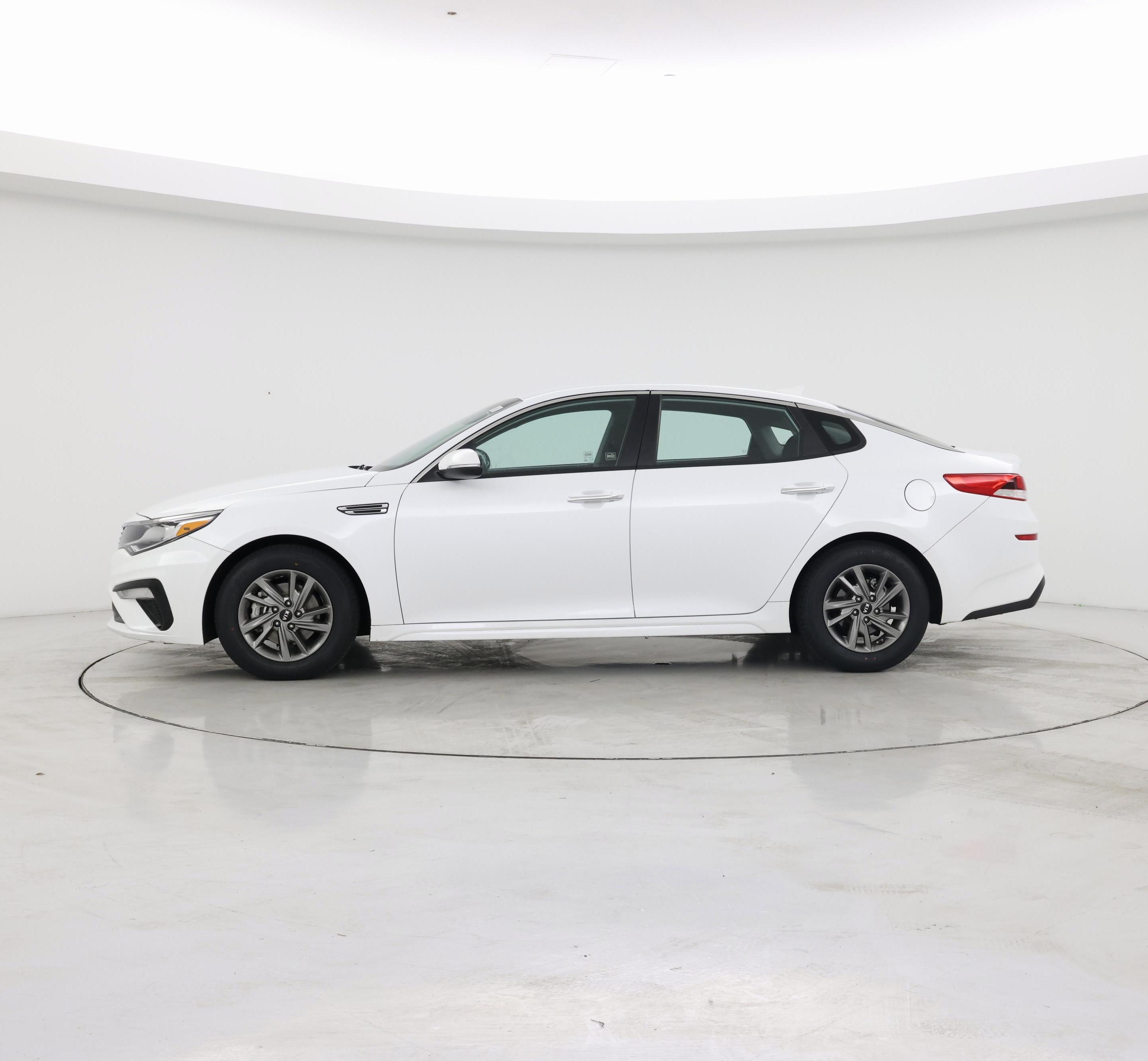 Thumbnail: 2019 Kia Optima - 3