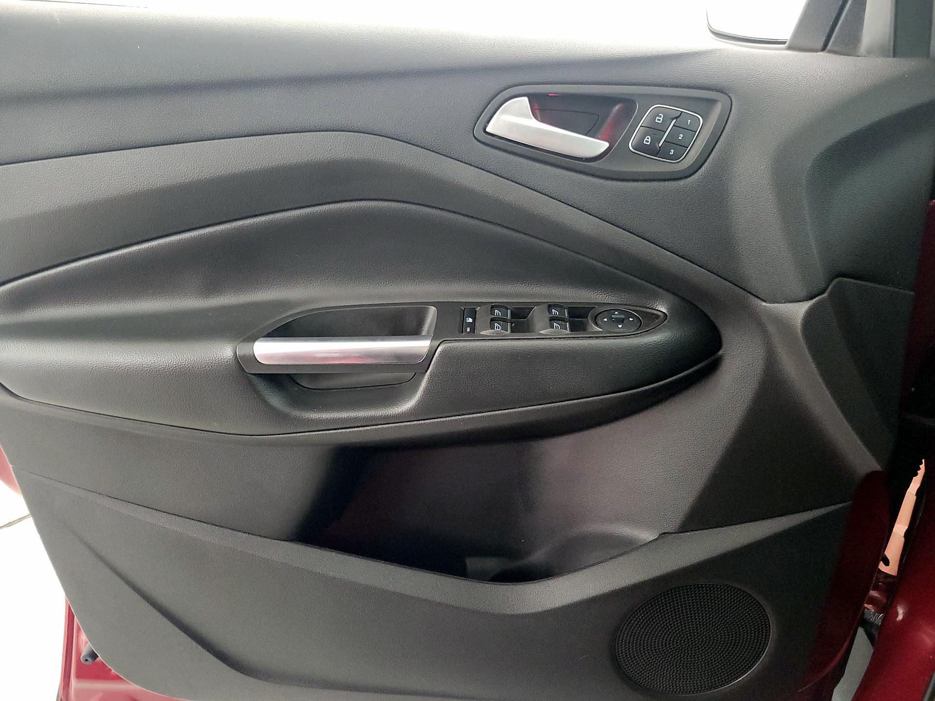 Thumbnail: 2017 Ford Escape - 12