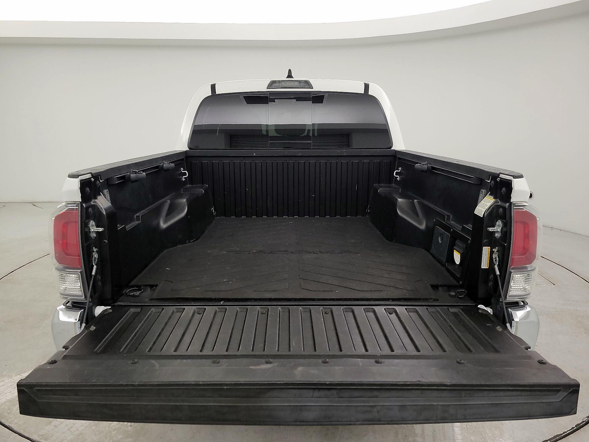 Thumbnail: 2022 Toyota Tacoma - 20