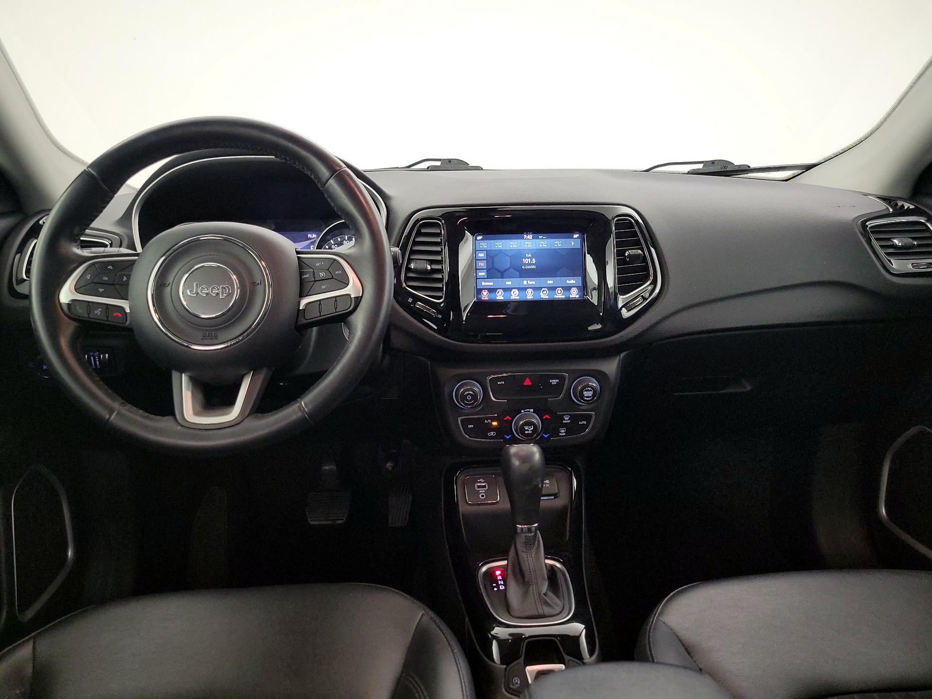 Thumbnail: 2018 Jeep Compass - 9