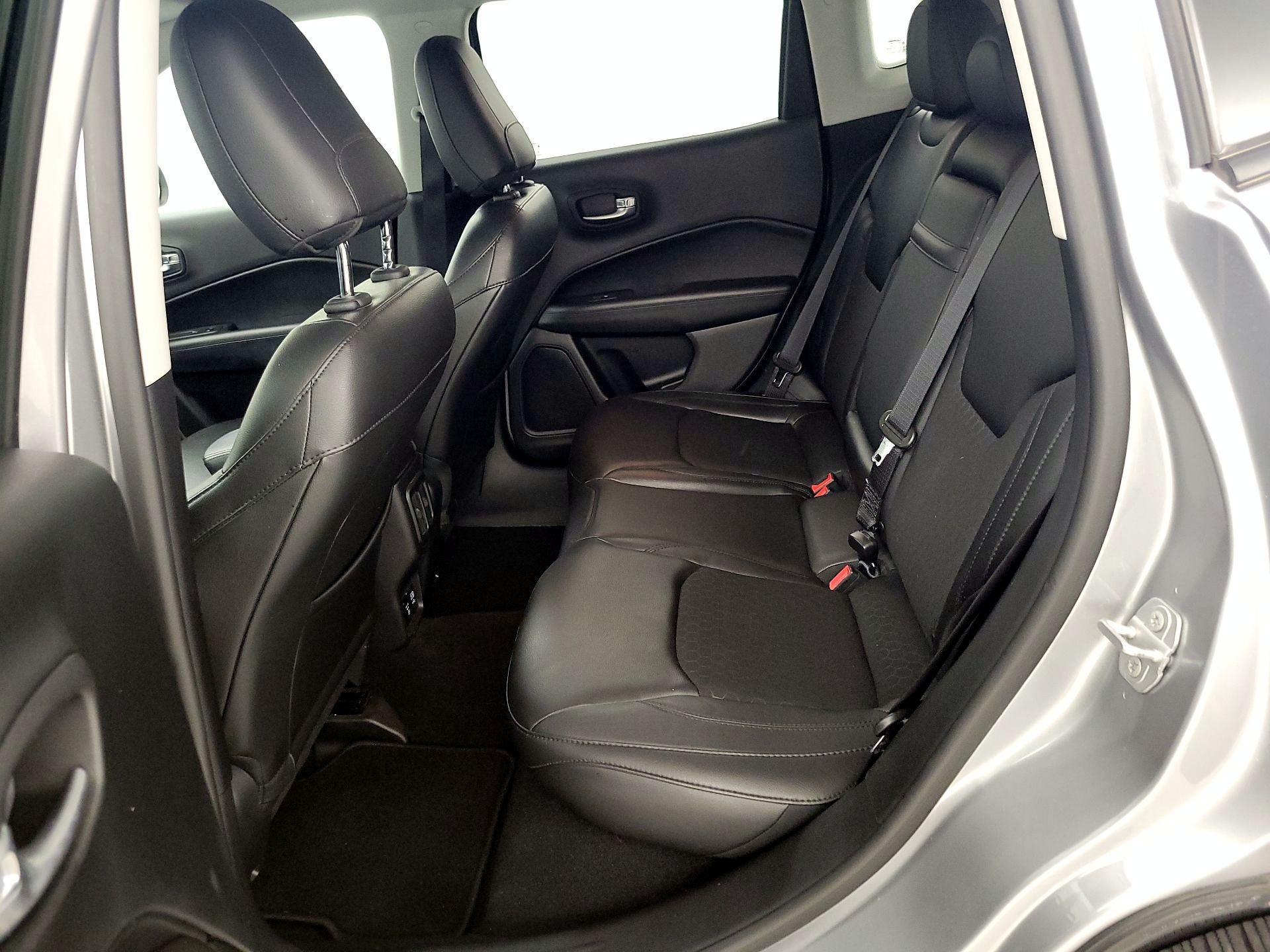 Thumbnail: 2018 Jeep Compass - 19