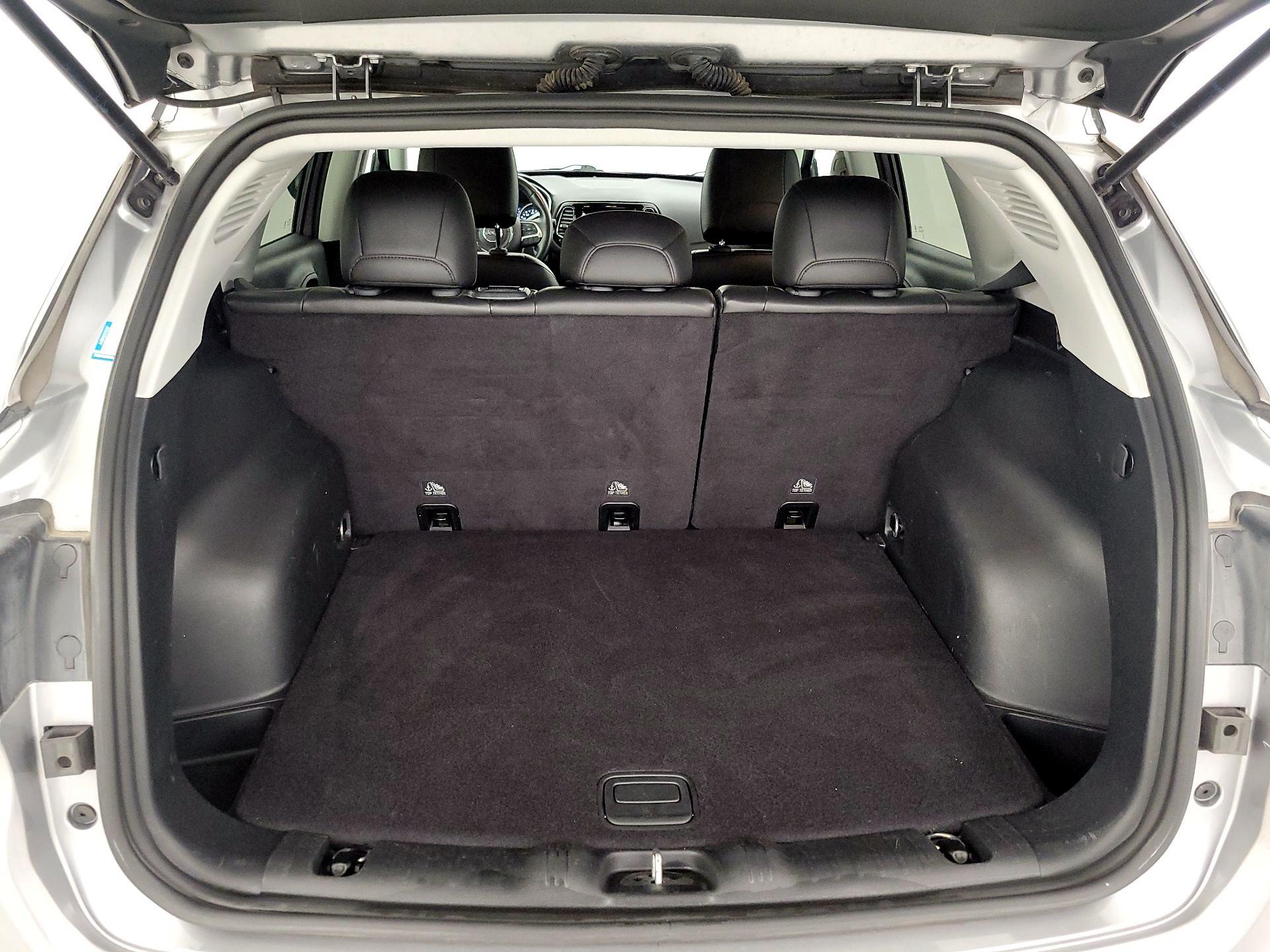 Thumbnail: 2018 Jeep Compass - 20