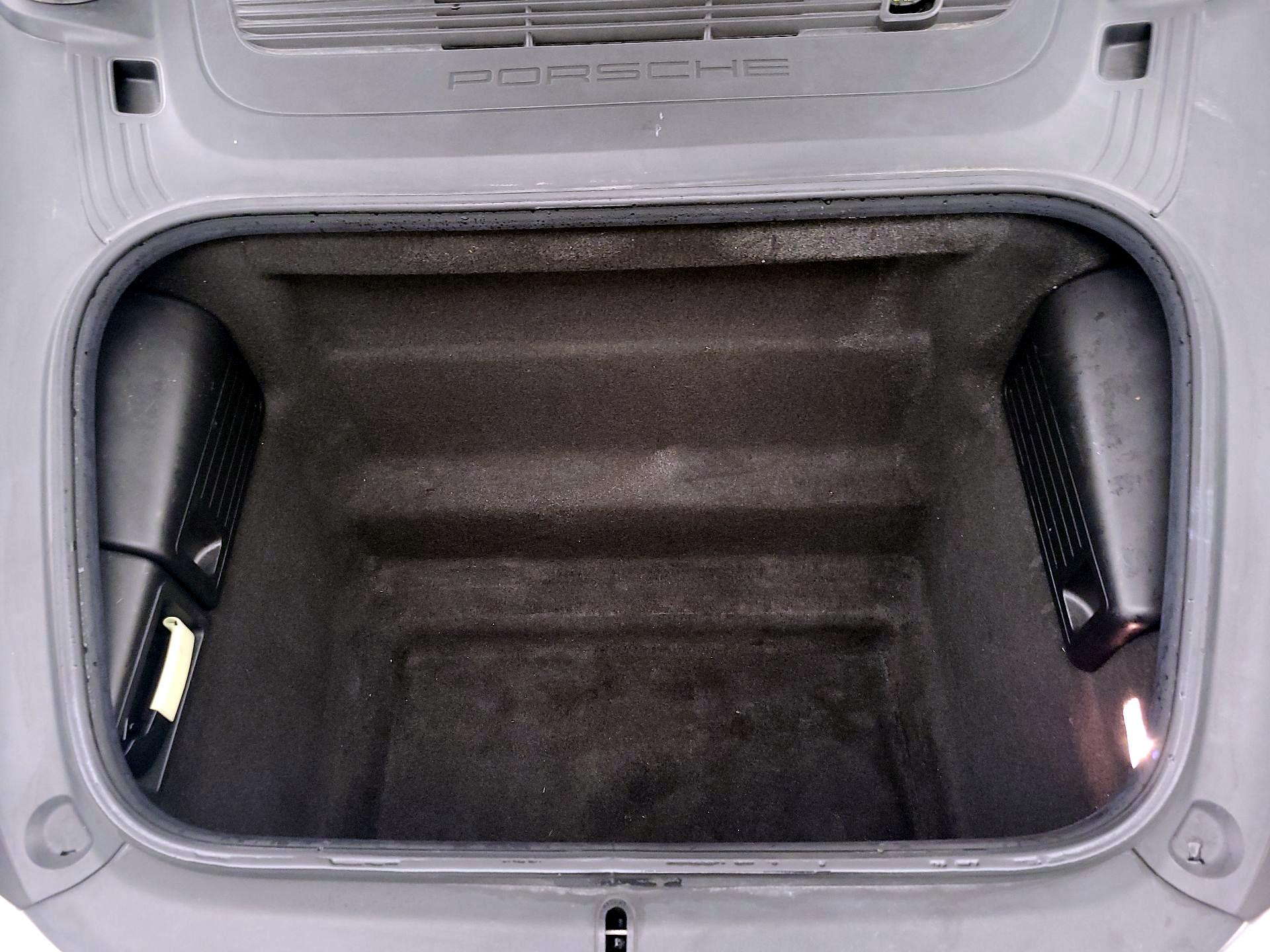 Thumbnail: 2019 Porsche 718 Cayman - 19