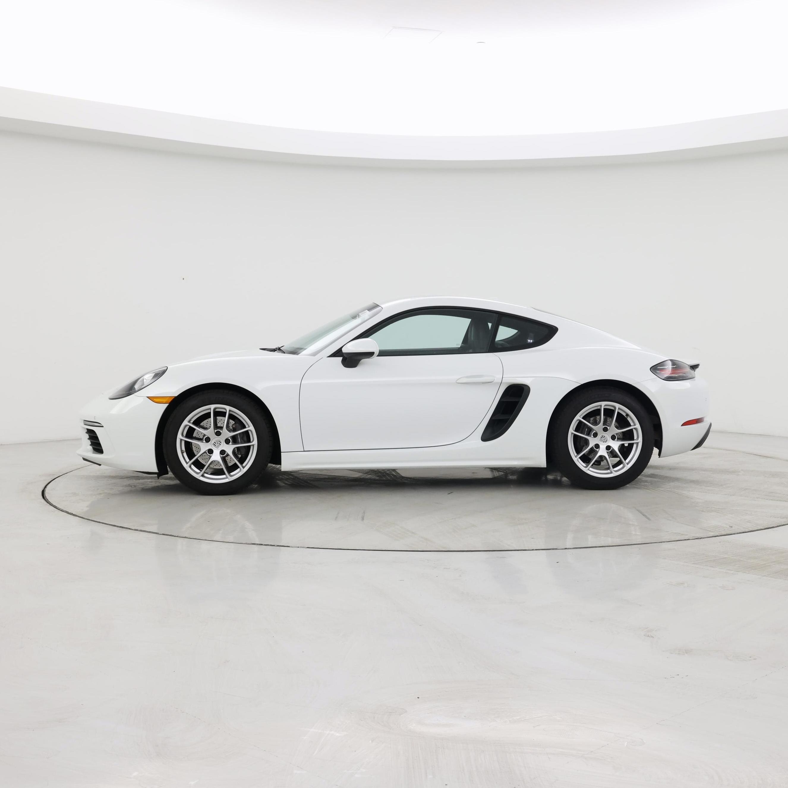 Thumbnail: 2019 Porsche 718 Cayman - 3