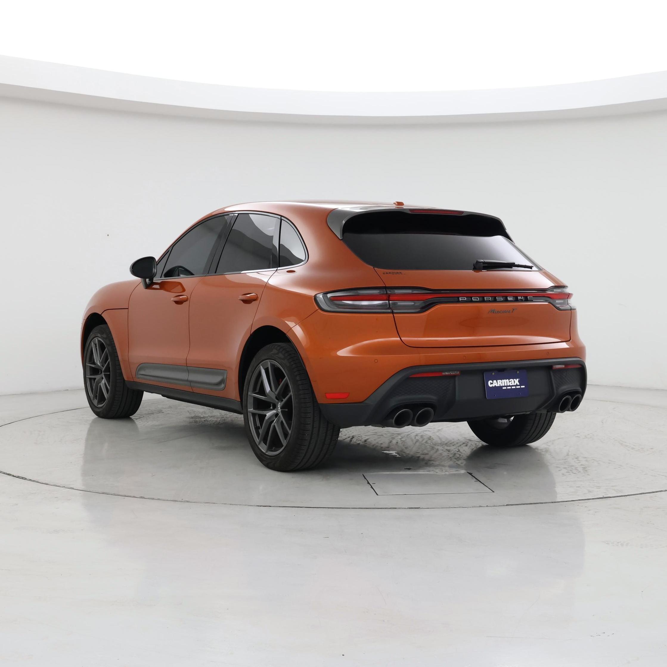 Thumbnail: 2023 Porsche Macan - 2