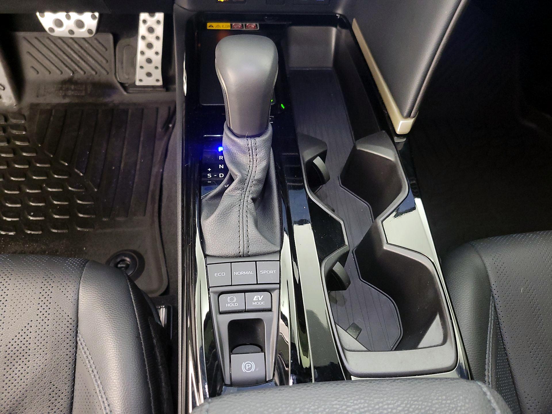 Thumbnail: 2025 Toyota Camry - 18