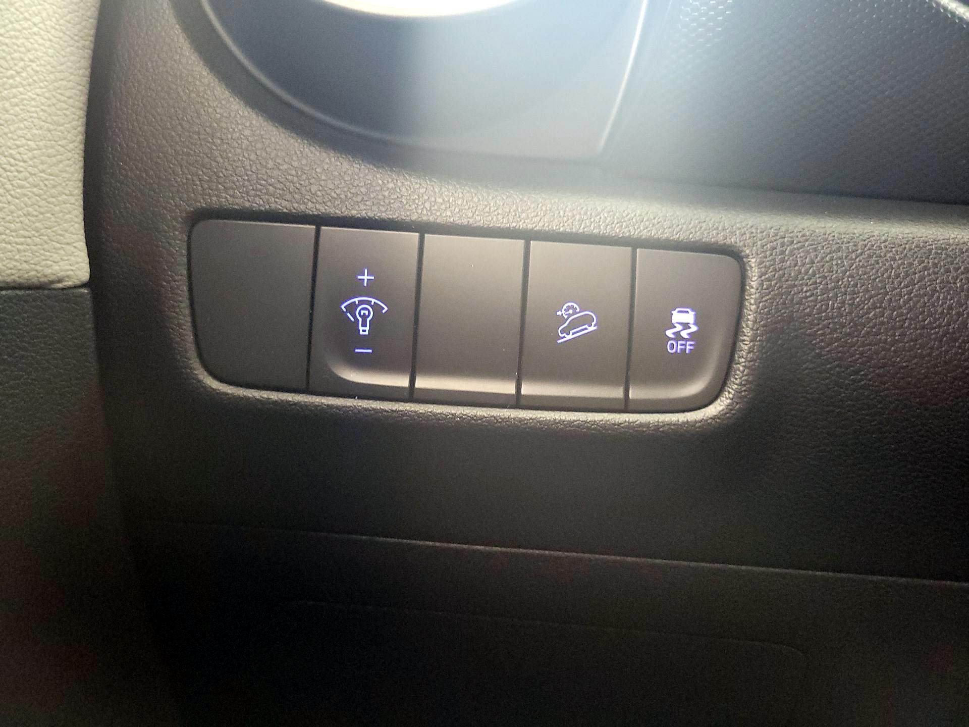 Thumbnail: 2023 Hyundai Kona - 13