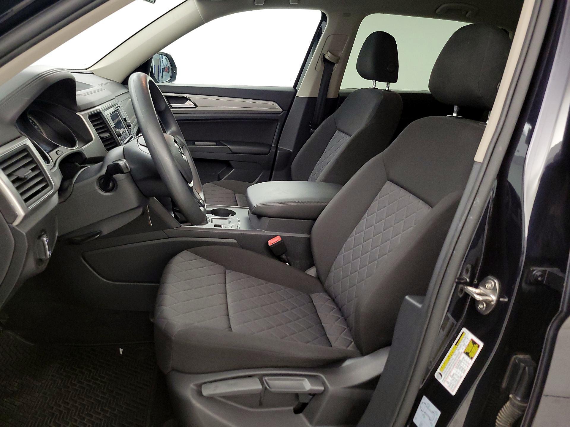 Thumbnail: 2018 Volkswagen Atlas - 11