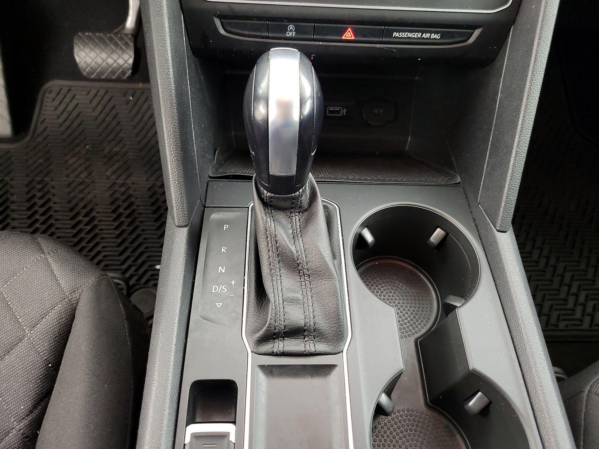 Thumbnail: 2018 Volkswagen Atlas - 17