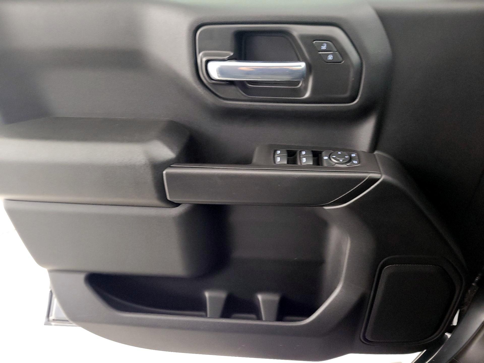 Thumbnail: 2021 Chevrolet Silverado 1500 - 12