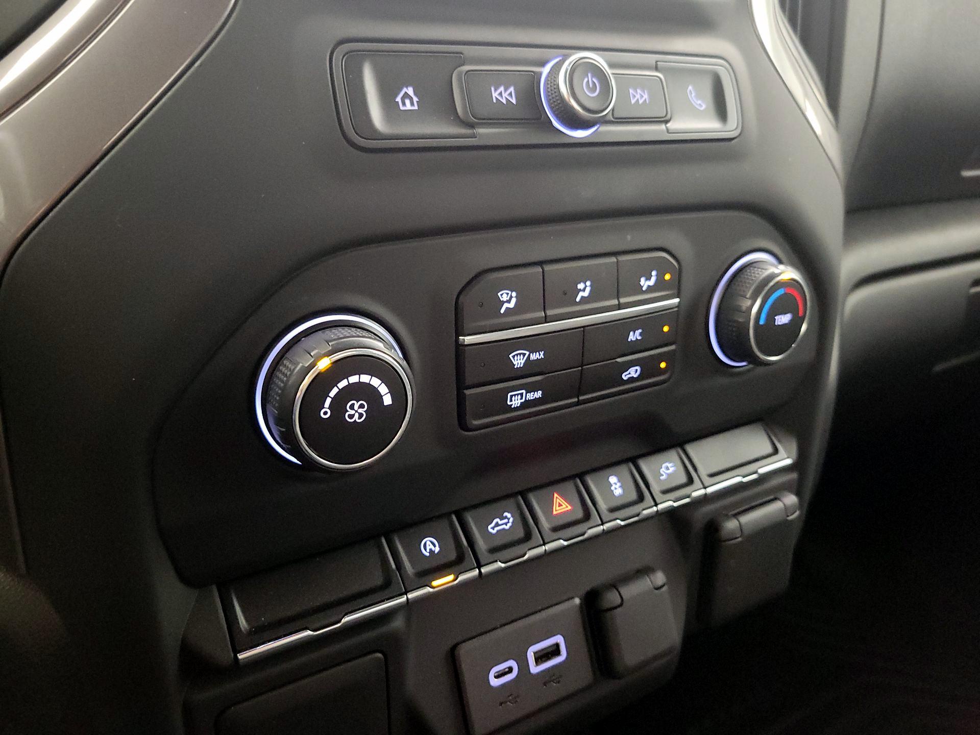 Thumbnail: 2021 Chevrolet Silverado 1500 - 16