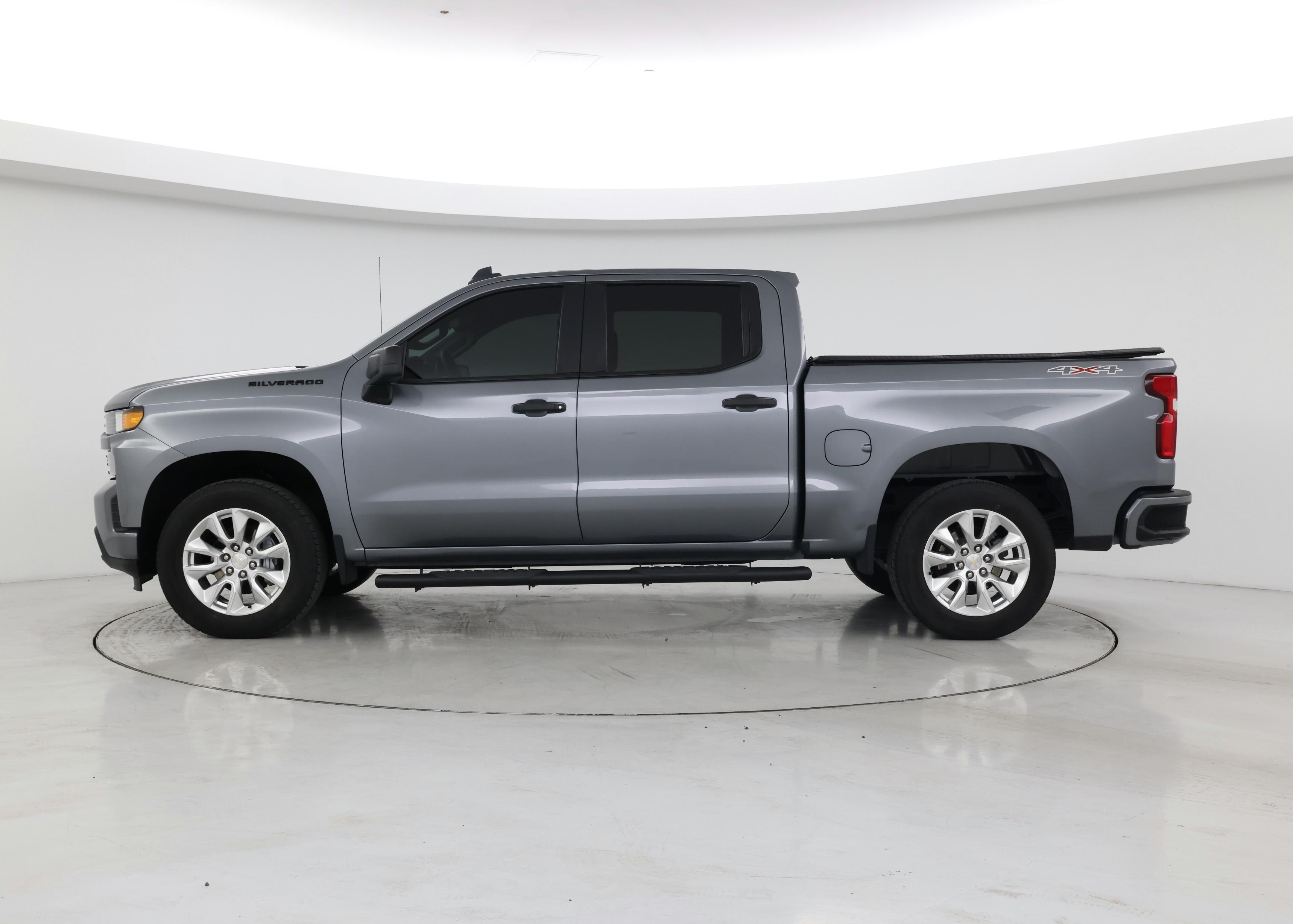 Thumbnail: 2021 Chevrolet Silverado 1500 - 3