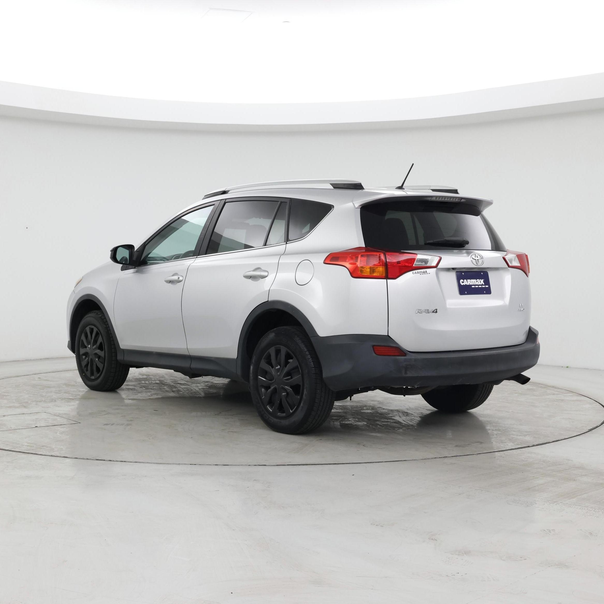 Thumbnail: 2015 Toyota RAV4 - 2