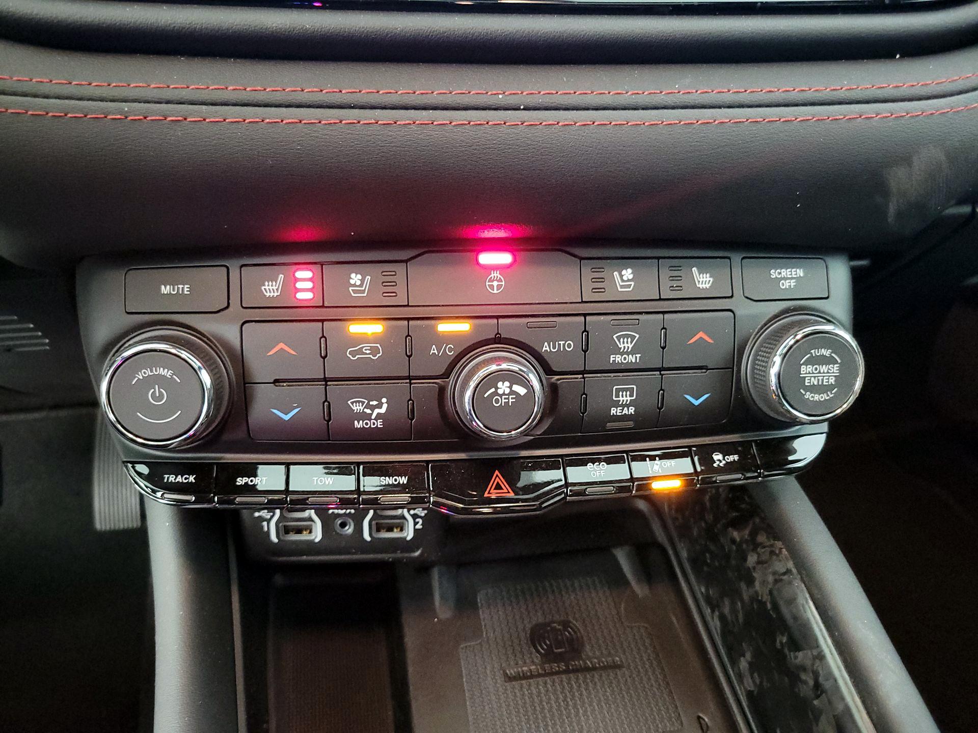 Thumbnail: 2023 Dodge Durango - 17