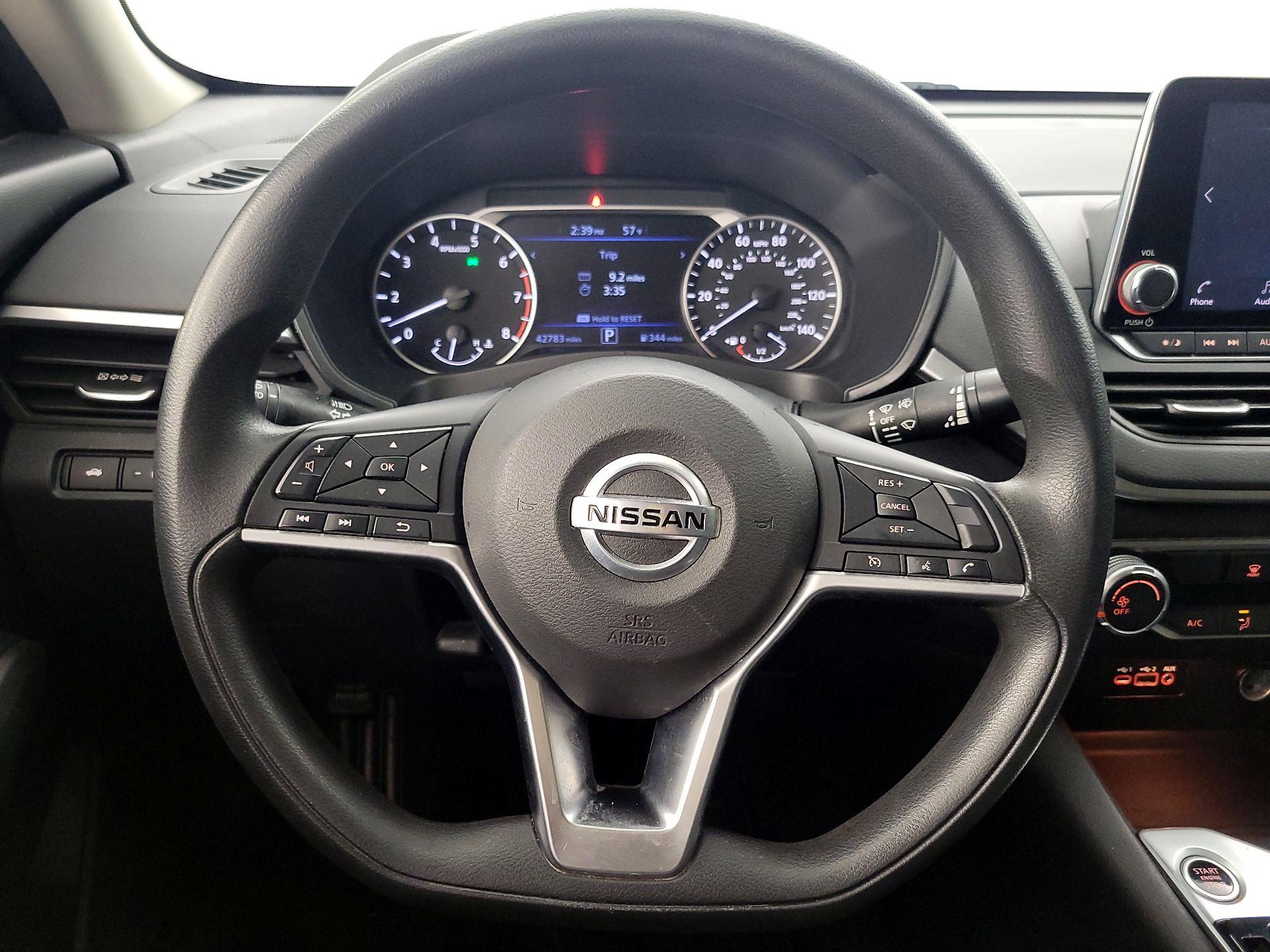 Thumbnail: 2020 Nissan Altima - 10