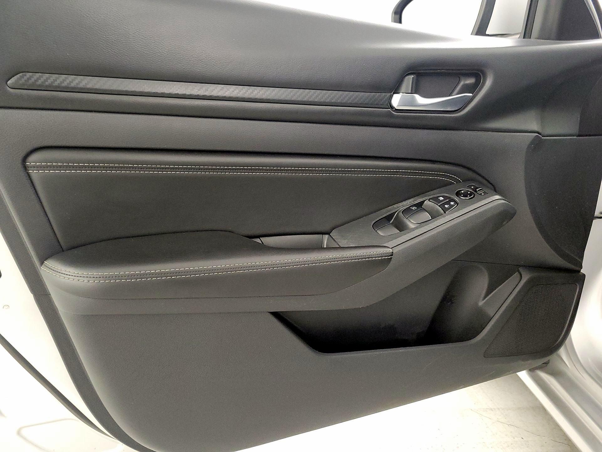 Thumbnail: 2020 Nissan Altima - 12