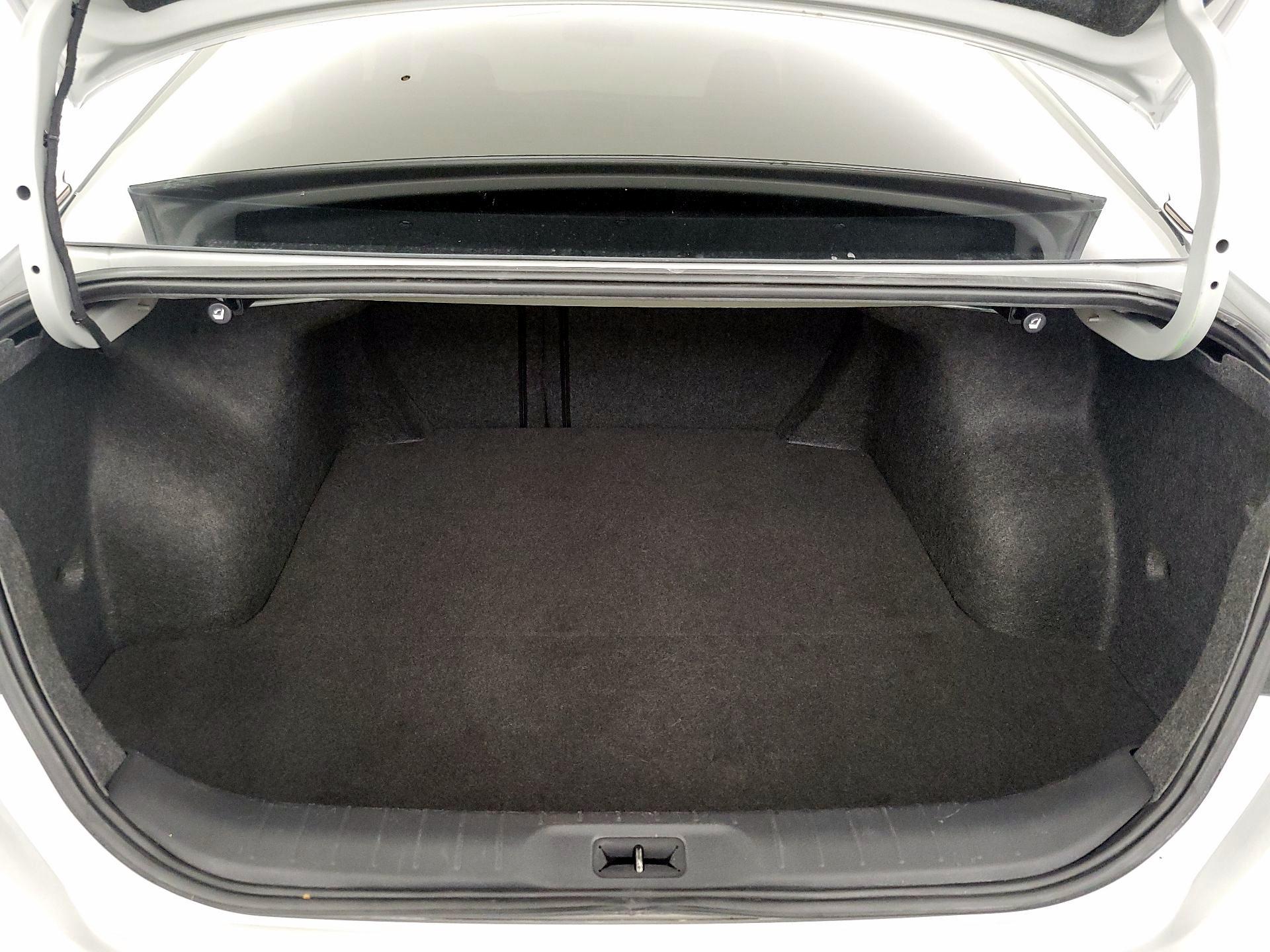 Thumbnail: 2020 Nissan Altima - 20