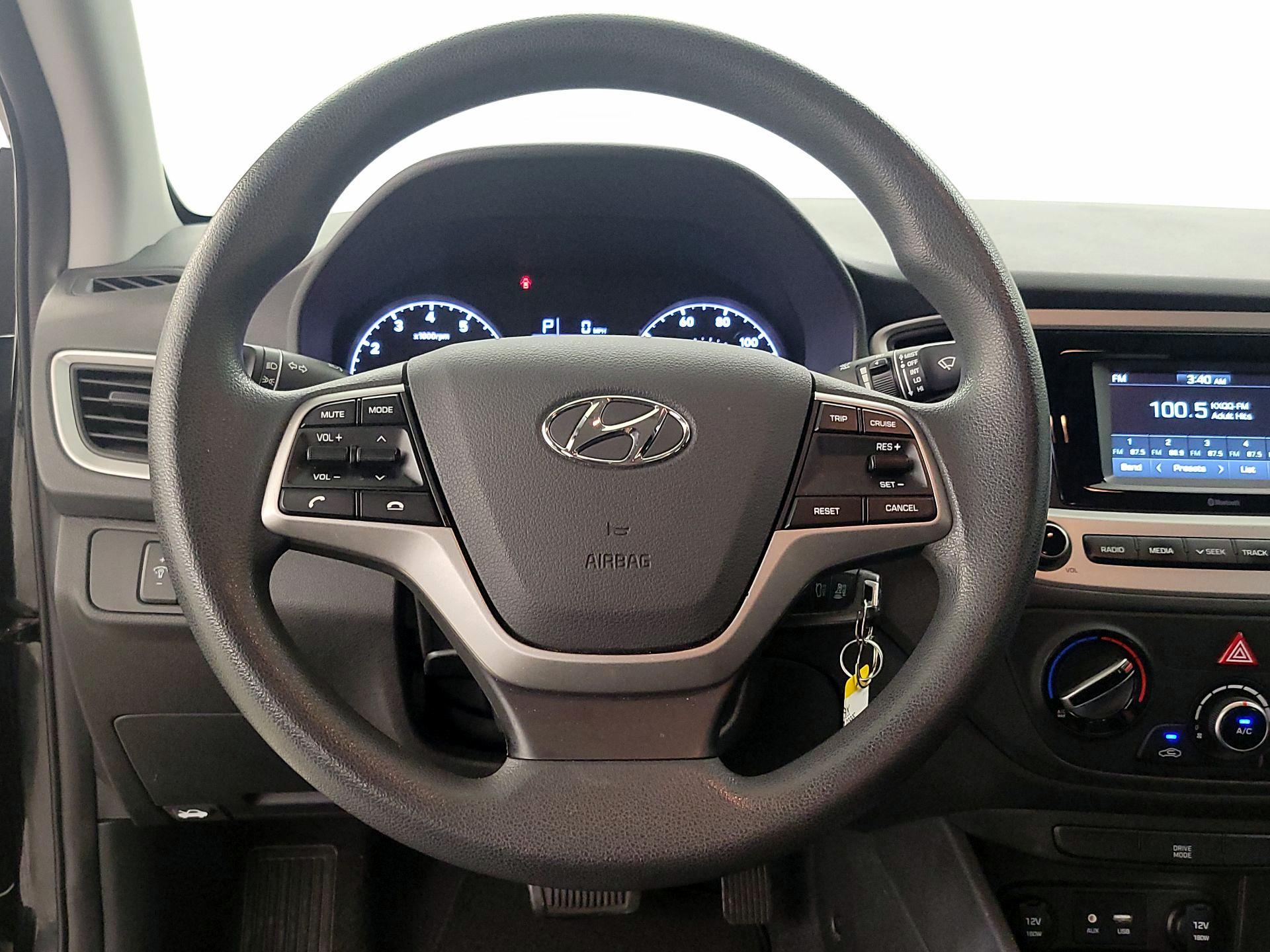 Thumbnail: 2021 Hyundai Accent - 10