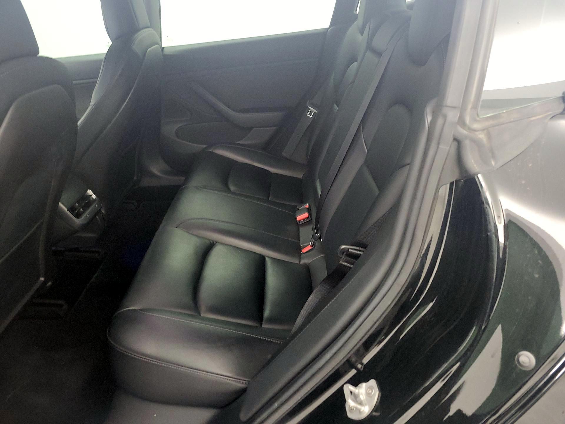 Thumbnail: 2019 Tesla Model 3 - 18