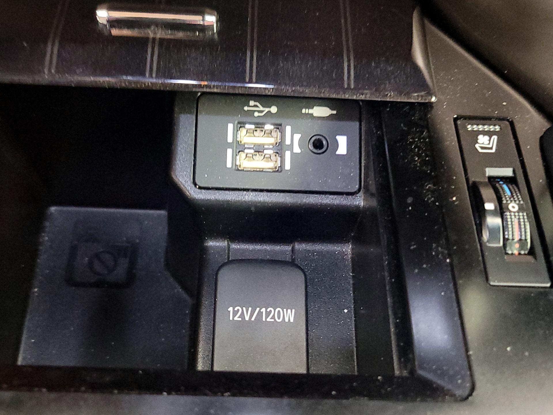 Thumbnail: 2020 Lexus GX - 19