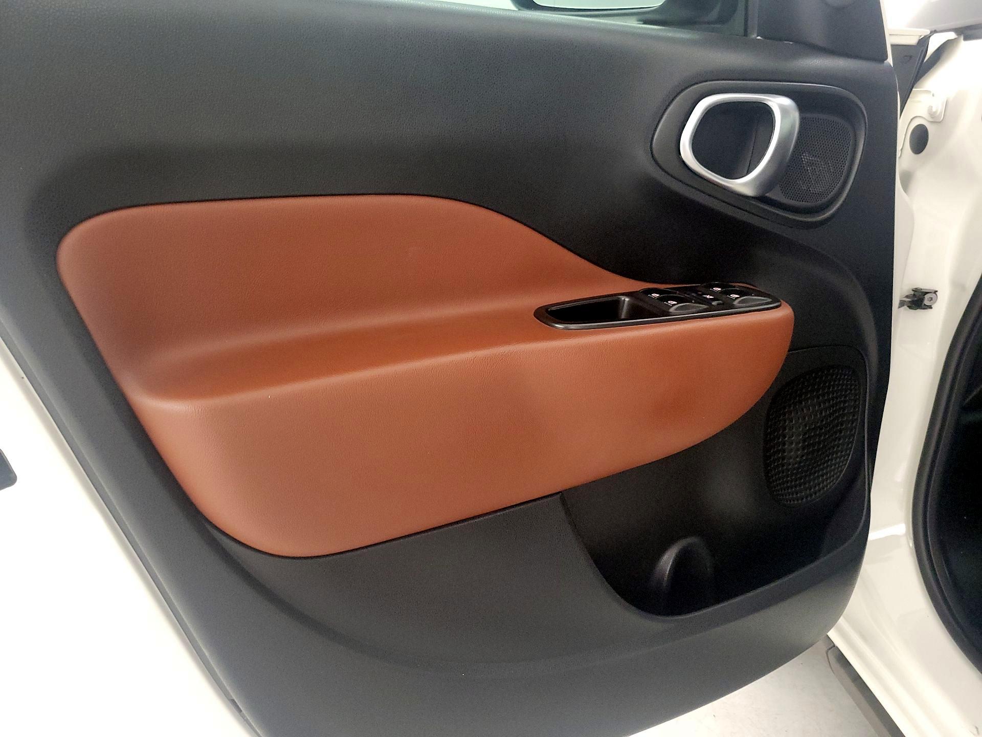 Thumbnail: 2015 Fiat 500L - 12