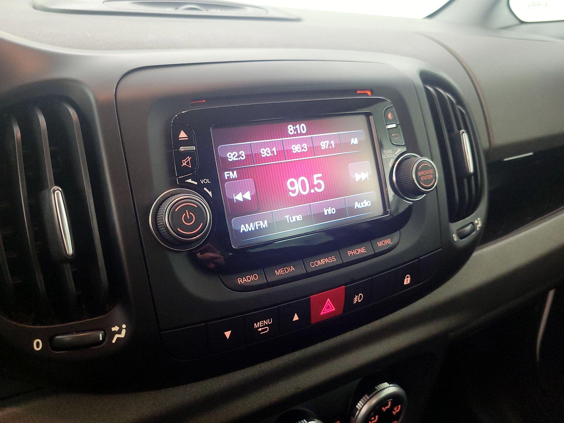 Thumbnail: 2015 Fiat 500L - 13