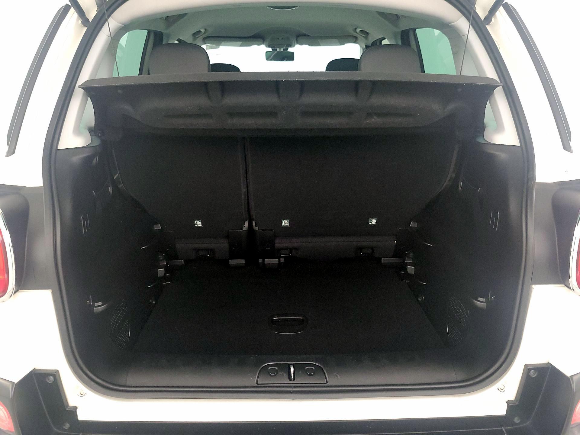 Thumbnail: 2015 Fiat 500L - 18