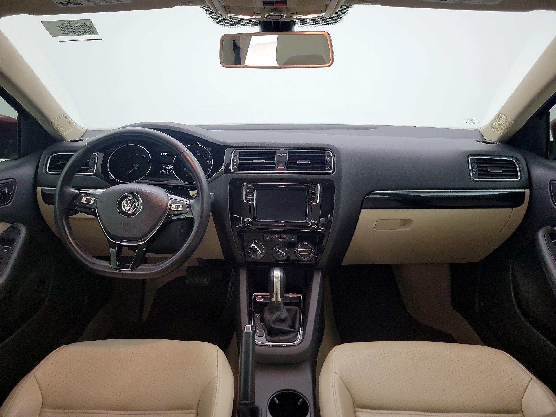 Thumbnail: 2016 Volkswagen Jetta - 9