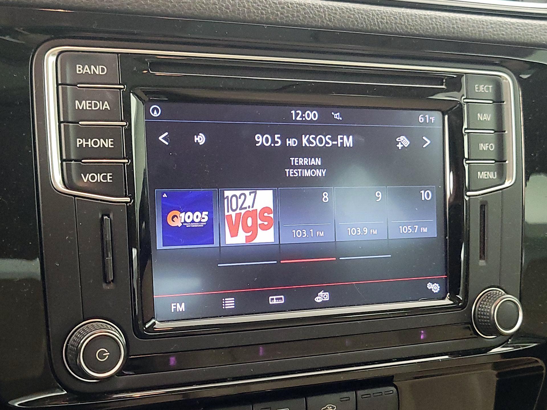 Thumbnail: 2016 Volkswagen Jetta - 16