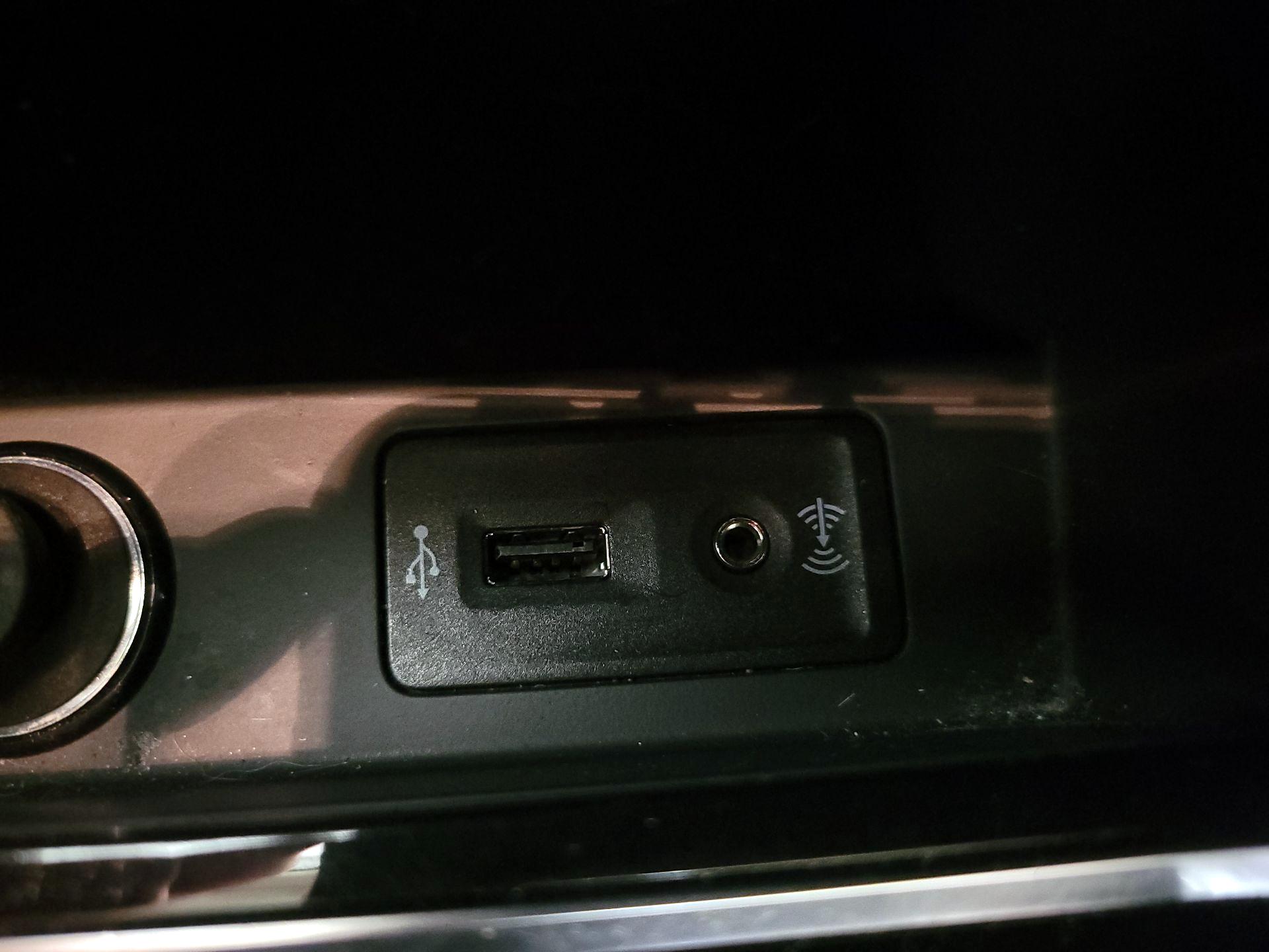 Thumbnail: 2016 Volkswagen Jetta - 19