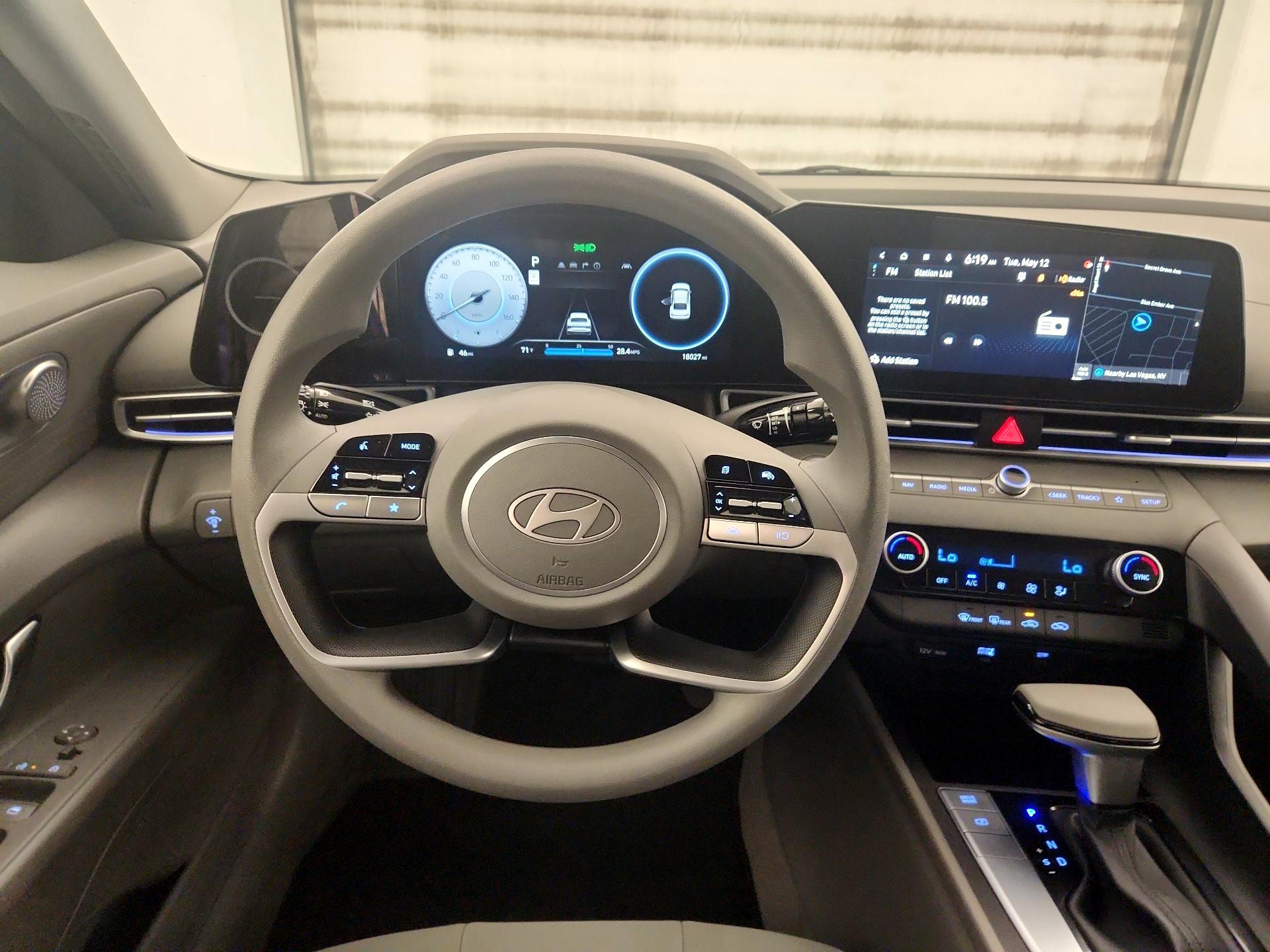 Thumbnail: 2024 Hyundai Elantra - 10