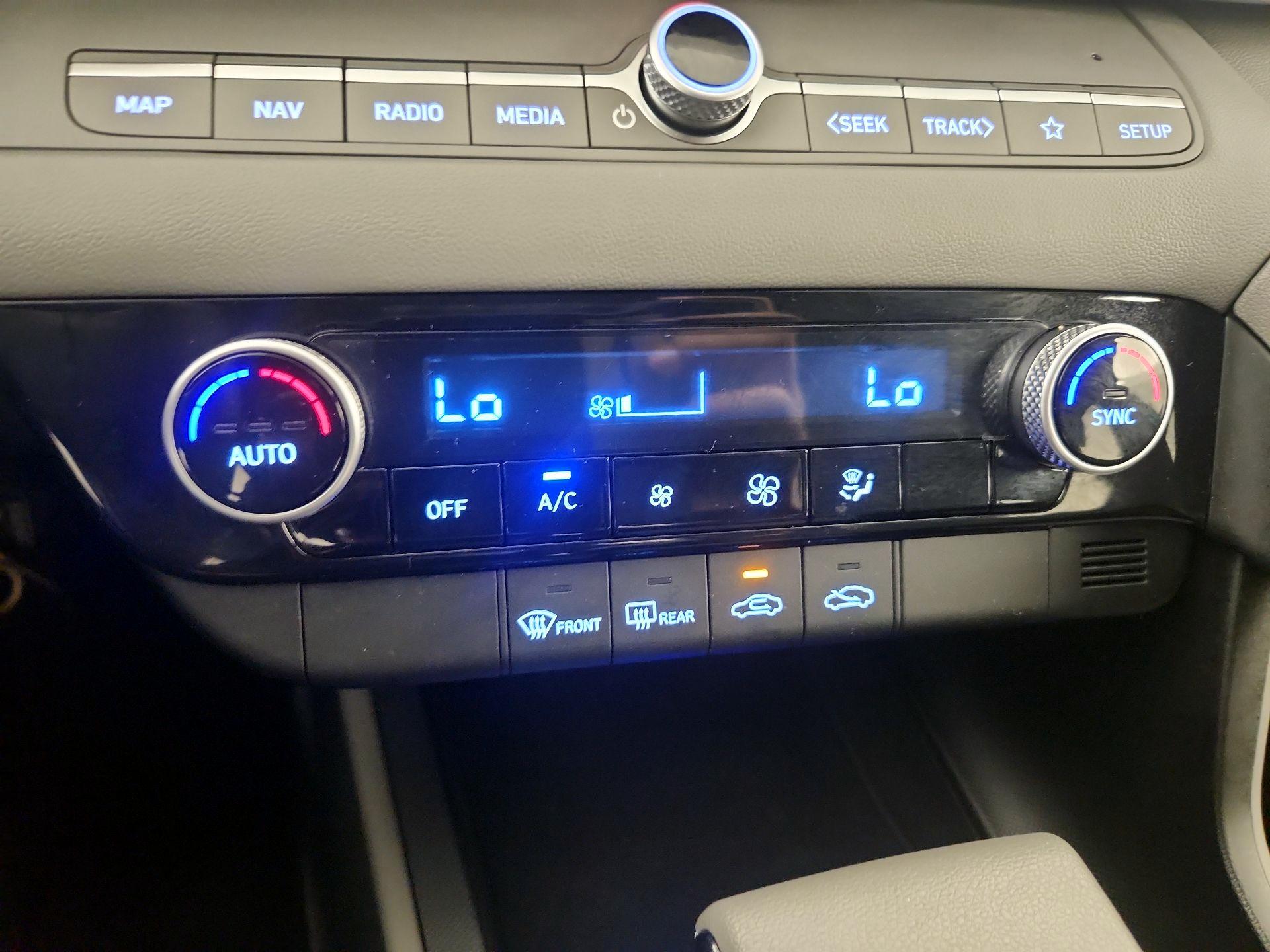 Thumbnail: 2024 Hyundai Elantra - 16