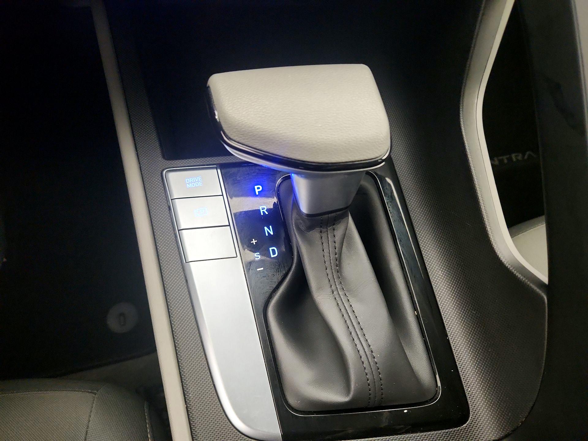 Thumbnail: 2024 Hyundai Elantra - 17