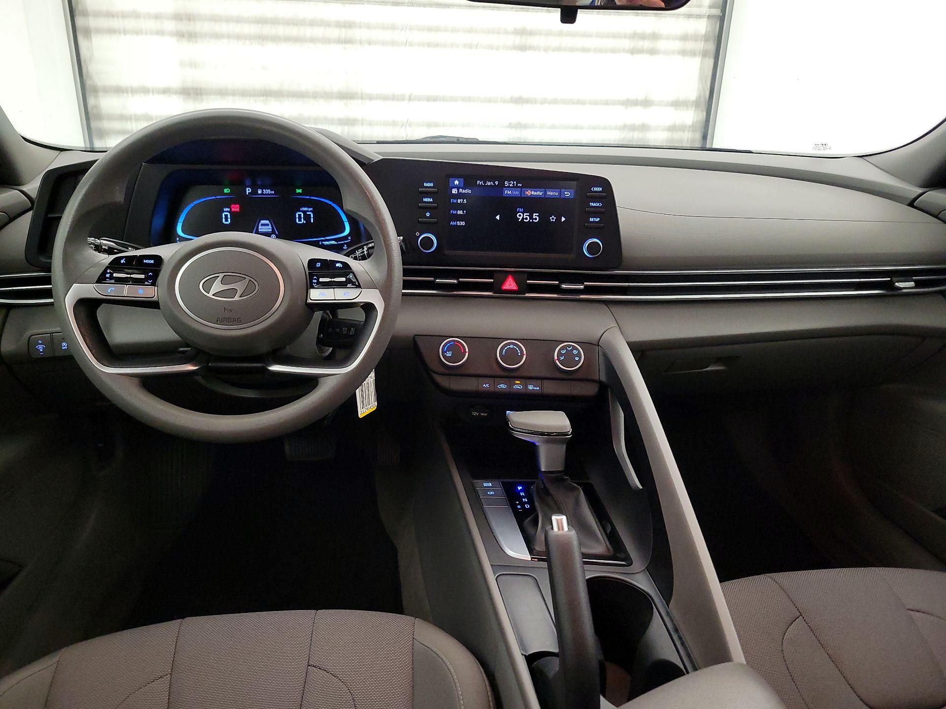 Thumbnail: 2024 Hyundai Elantra - 9