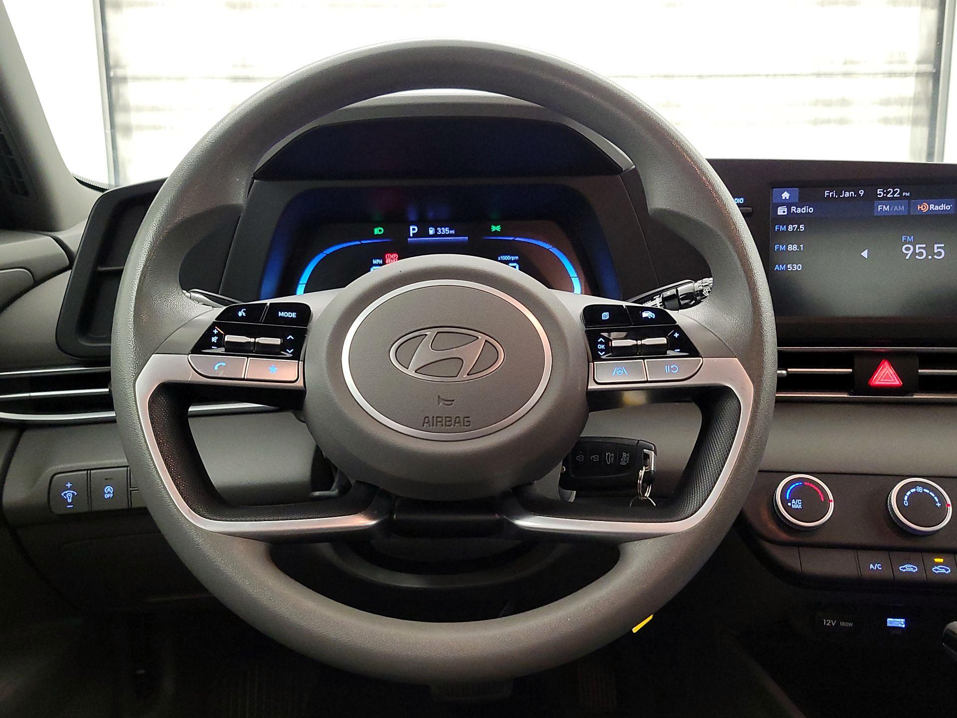 Thumbnail: 2024 Hyundai Elantra - 10